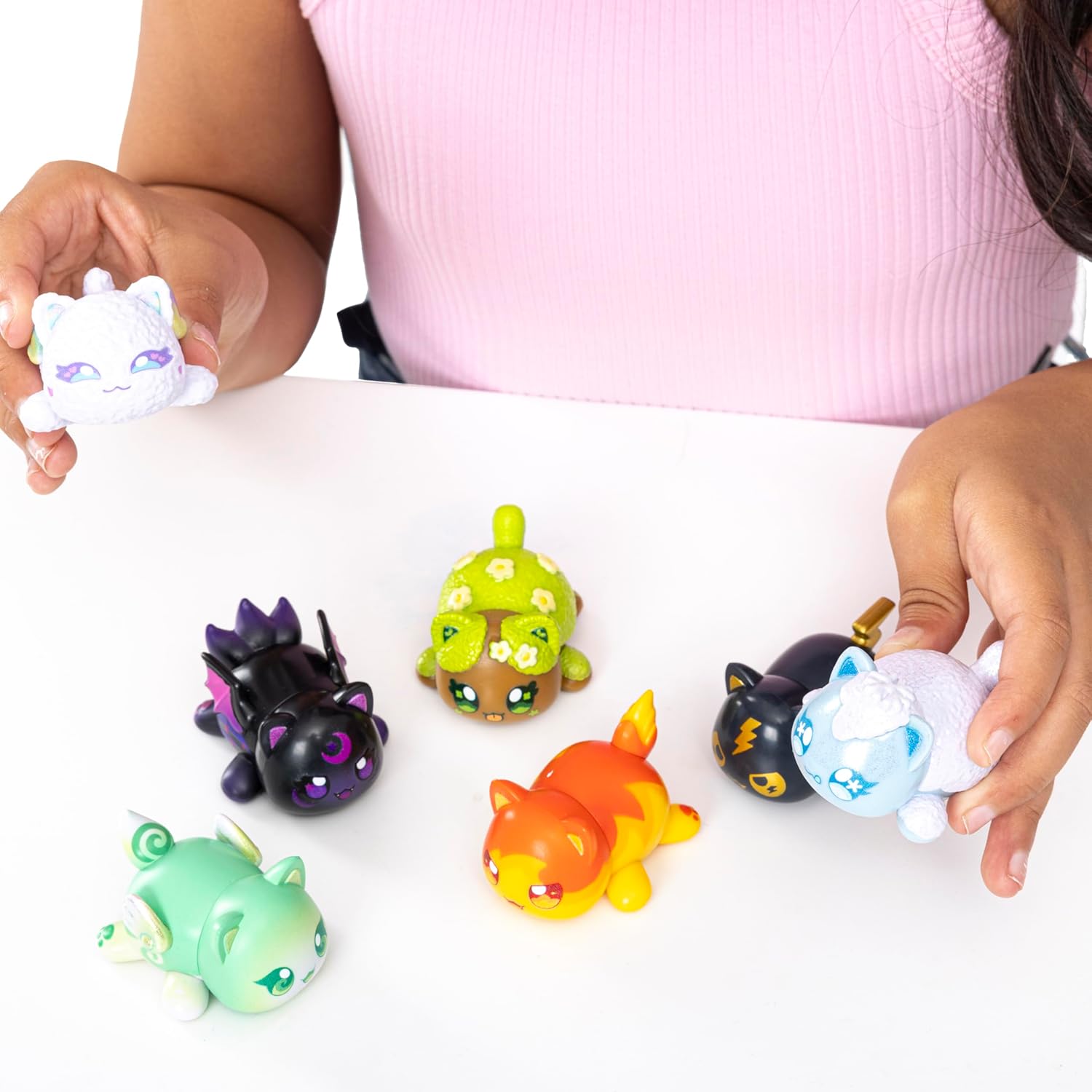 Aphmau MeeMeow Mystery Figures – Series 7 Elemental Blind Box Cat