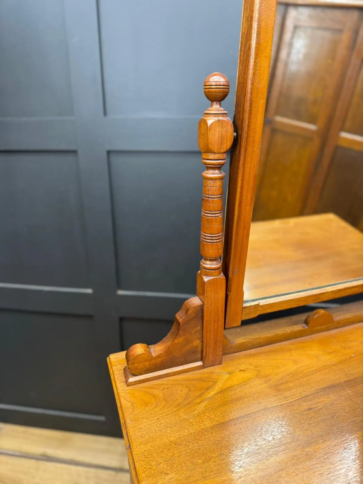 Antique Walnut Chest of Drawers by Maple & Co  Edwardian Dressing Table