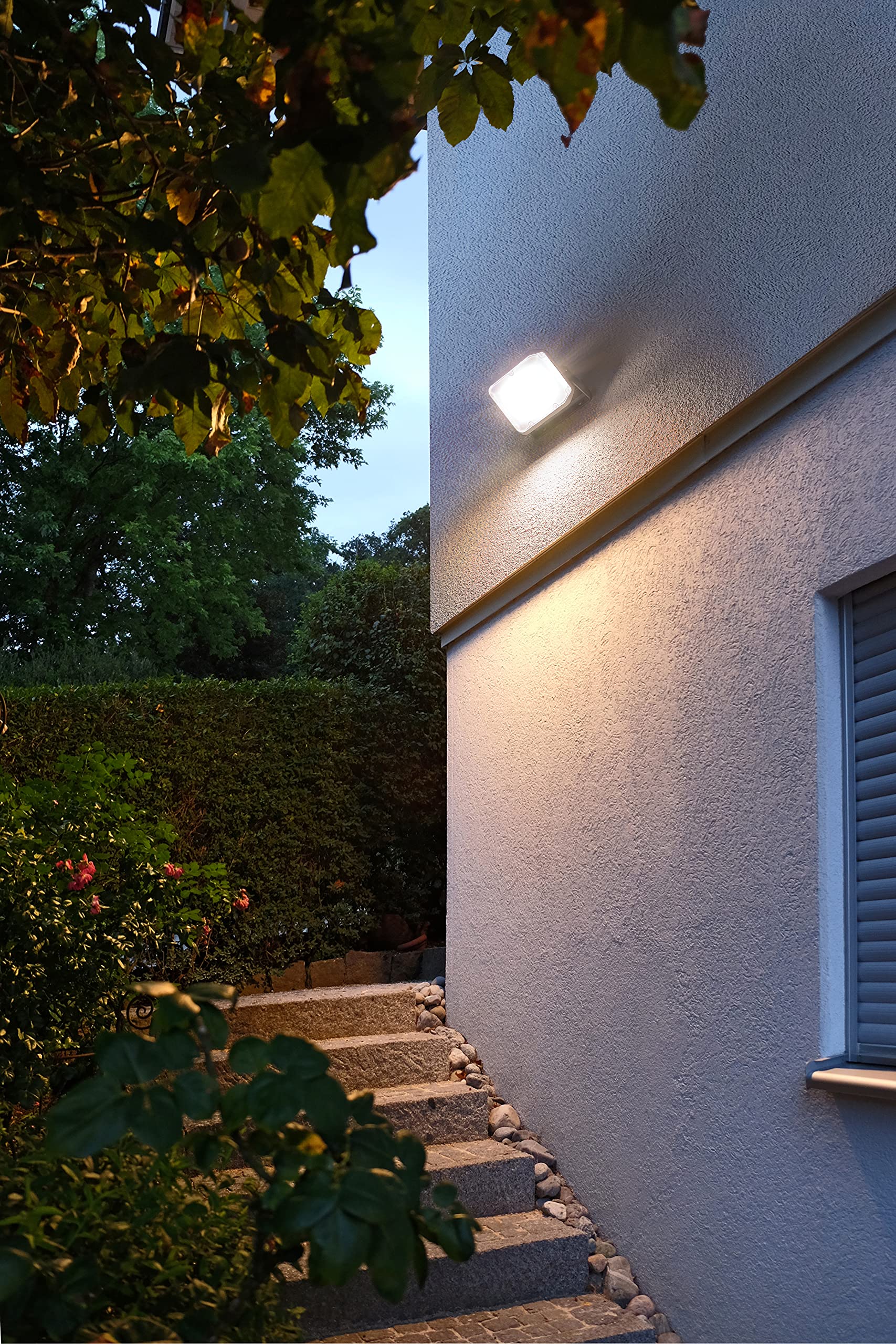 Brennenstuhl AL 3050 LED Outdoor Floodlight - 30W 3110lm IP44