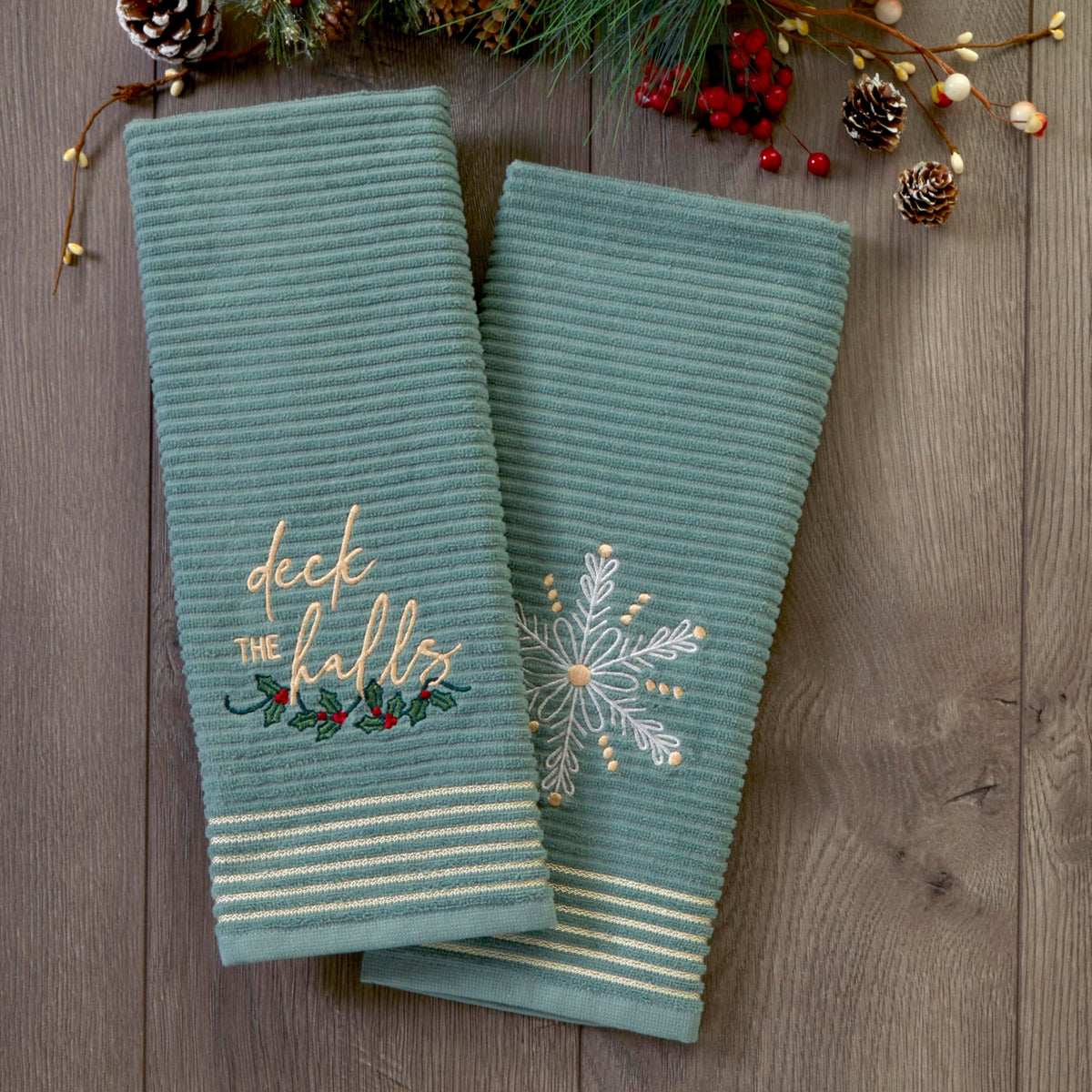 SKL Home Christmas Deck The Halls Hand Towel Set, Green 2-Pack