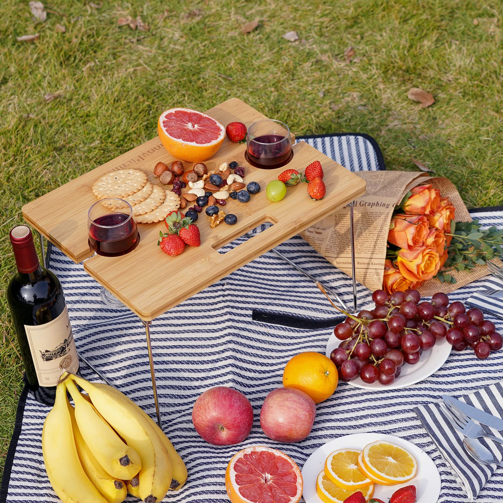 Jolof Store Wicker Picnic Basket for 2 with Bamboo Wine Table & Blanket