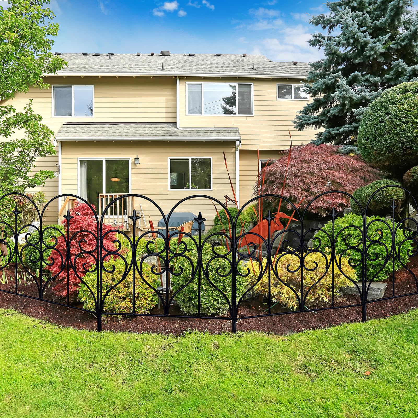 Thealyn Rustproof Metal Garden Fence – 5 Panels, 3m Long Animal Barrier