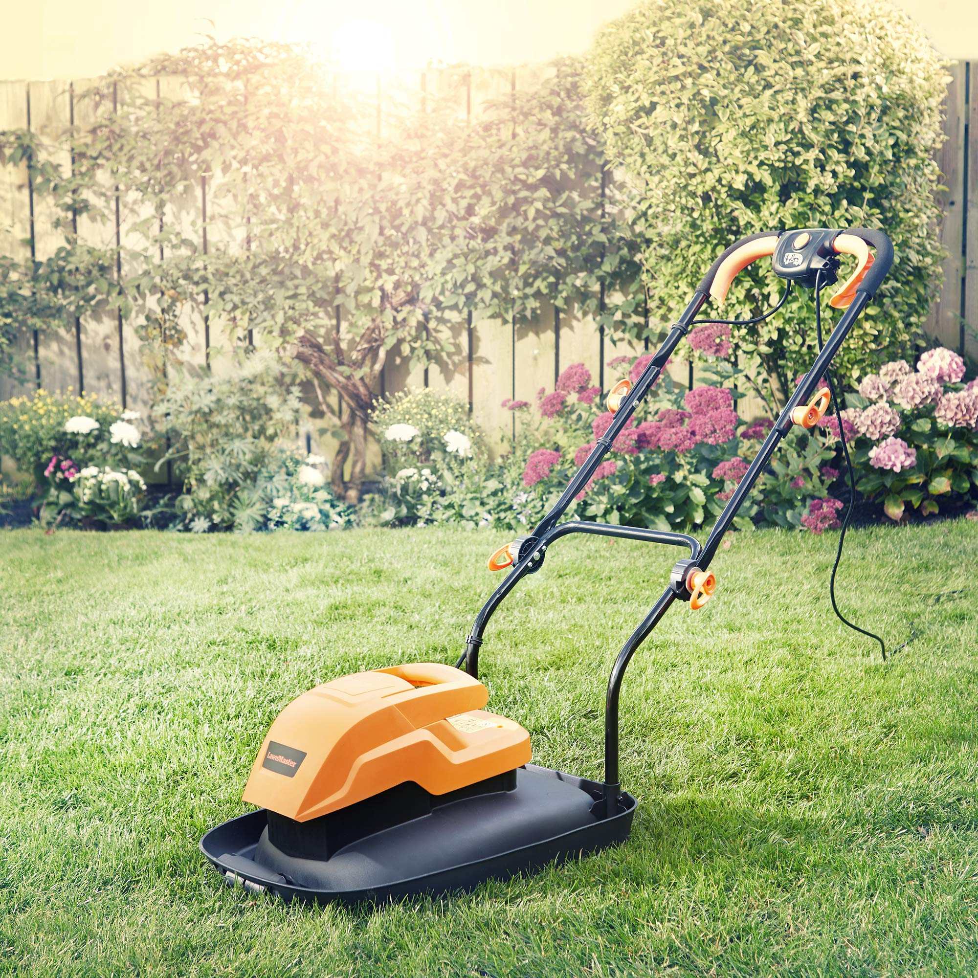 LawnMaster 33cm Hover Lawnmower | 1500W Mulching Electric Mower