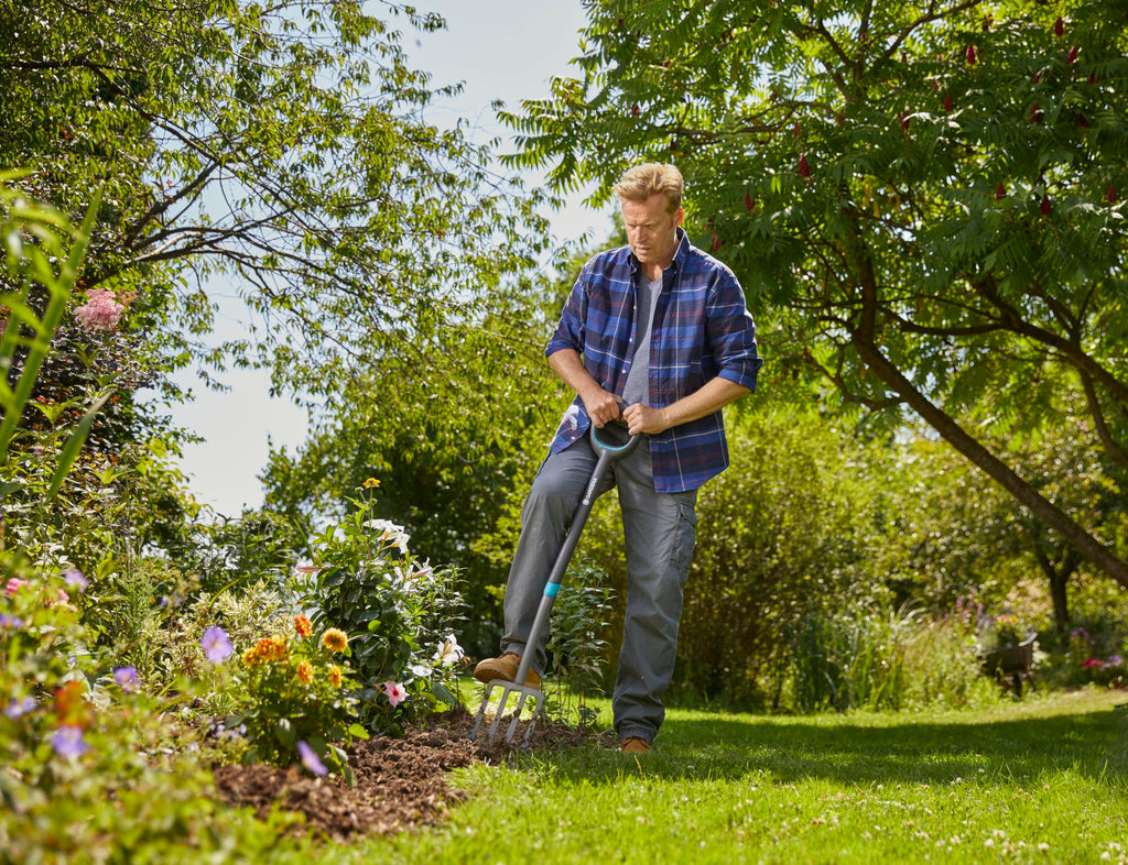 Gardena ErgoLine Telescopic Spade - Steel Garden Shovel with D-Handle