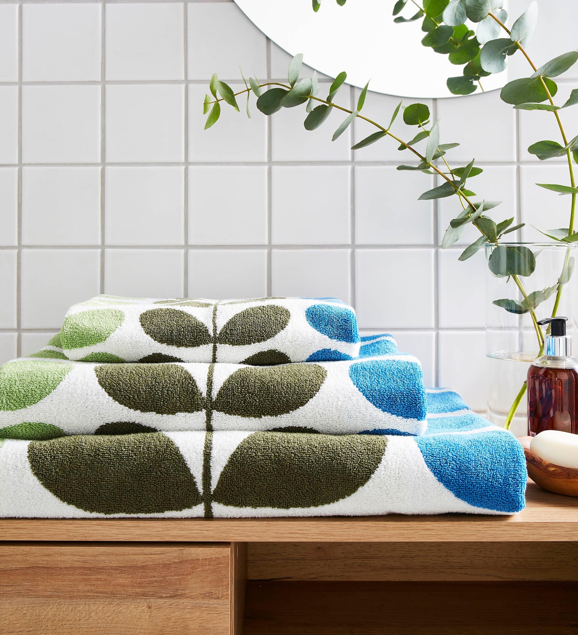 Orla Kiely Trio Stem Riviera Bath Towel – Luxury Cotton, 70x125cm