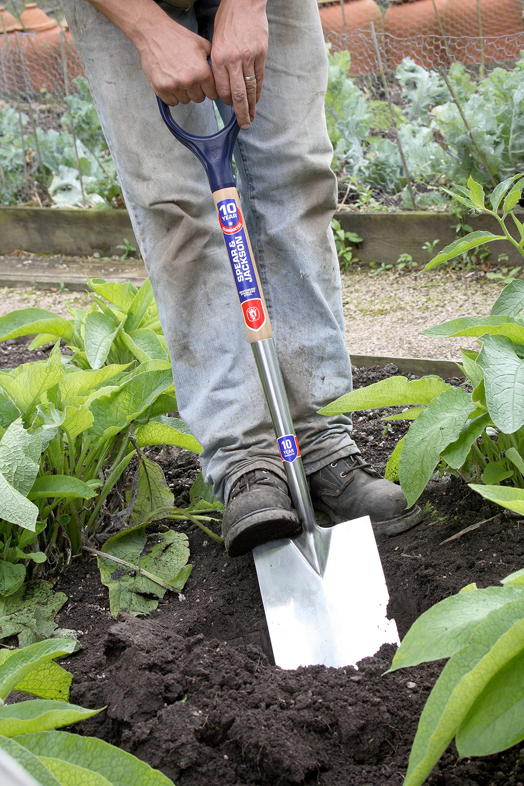 Spear & Jackson Neverbend Stainless Steel Border Spade – Blue Handle