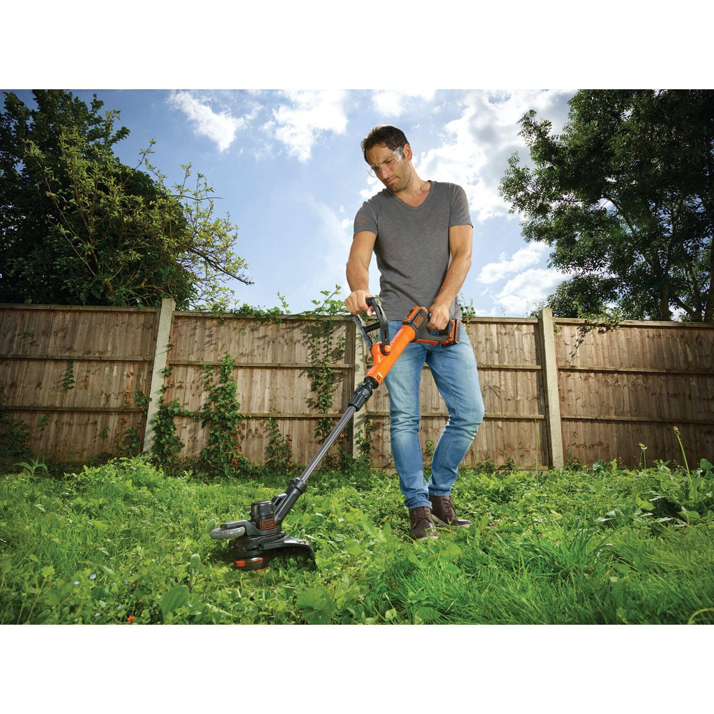 BLACK+DECKER Cordless Grass String Trimmer – 28cm, 18V (STC1820PC-XJ)