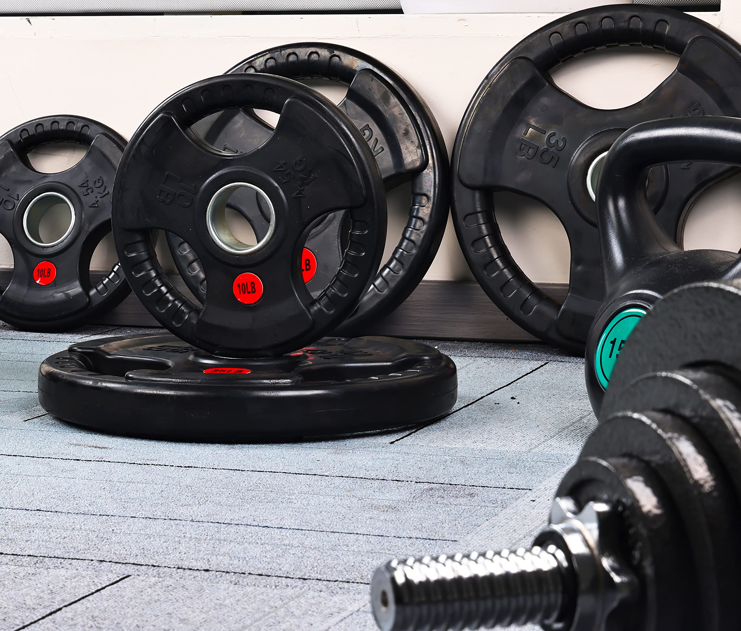 Signature Fitness 25LB Olympic Cast Iron Weight Plates - 2-Inch Pair
