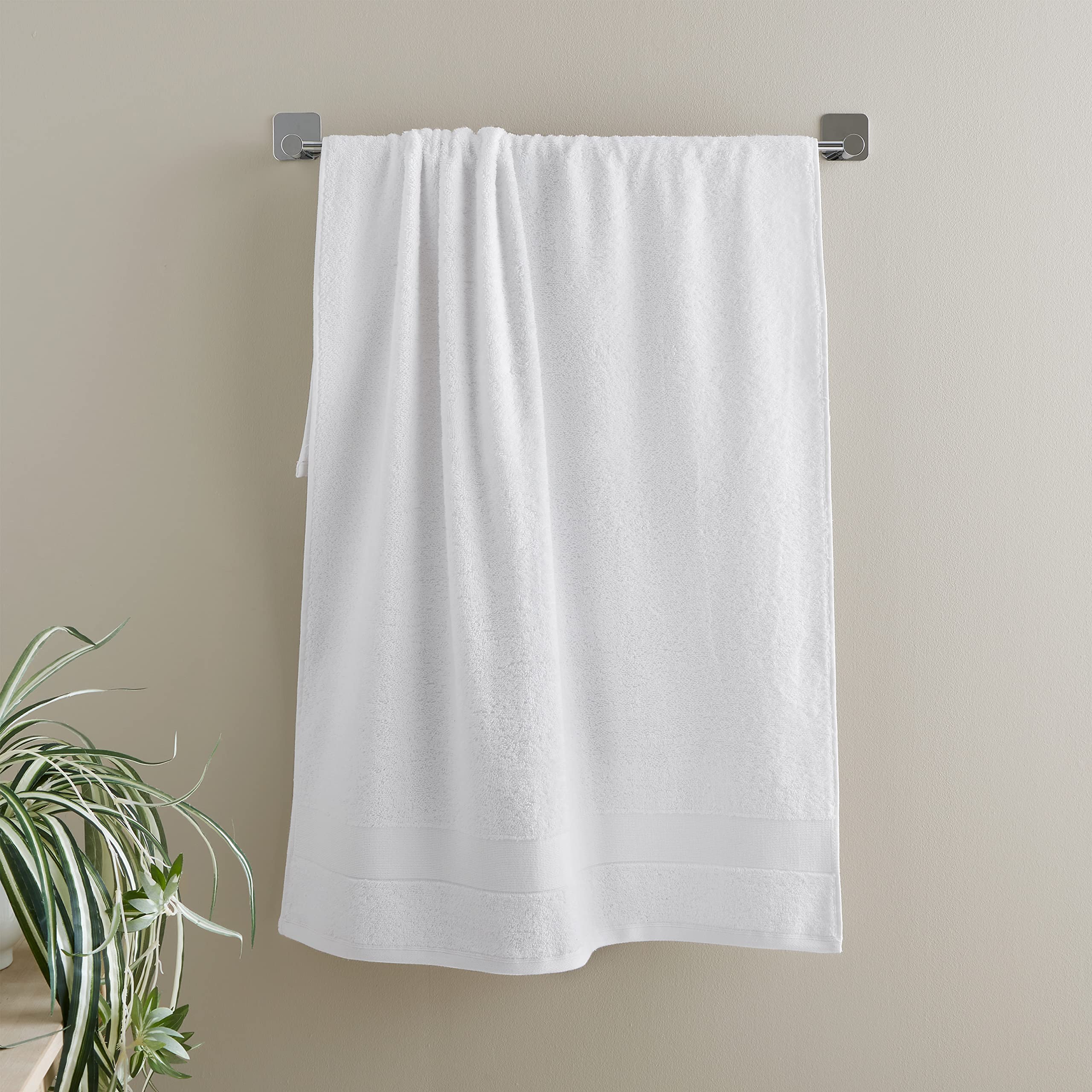 Catherine Lansfield Anti-Bacterial Cotton Bath Towel - White 500gsm
