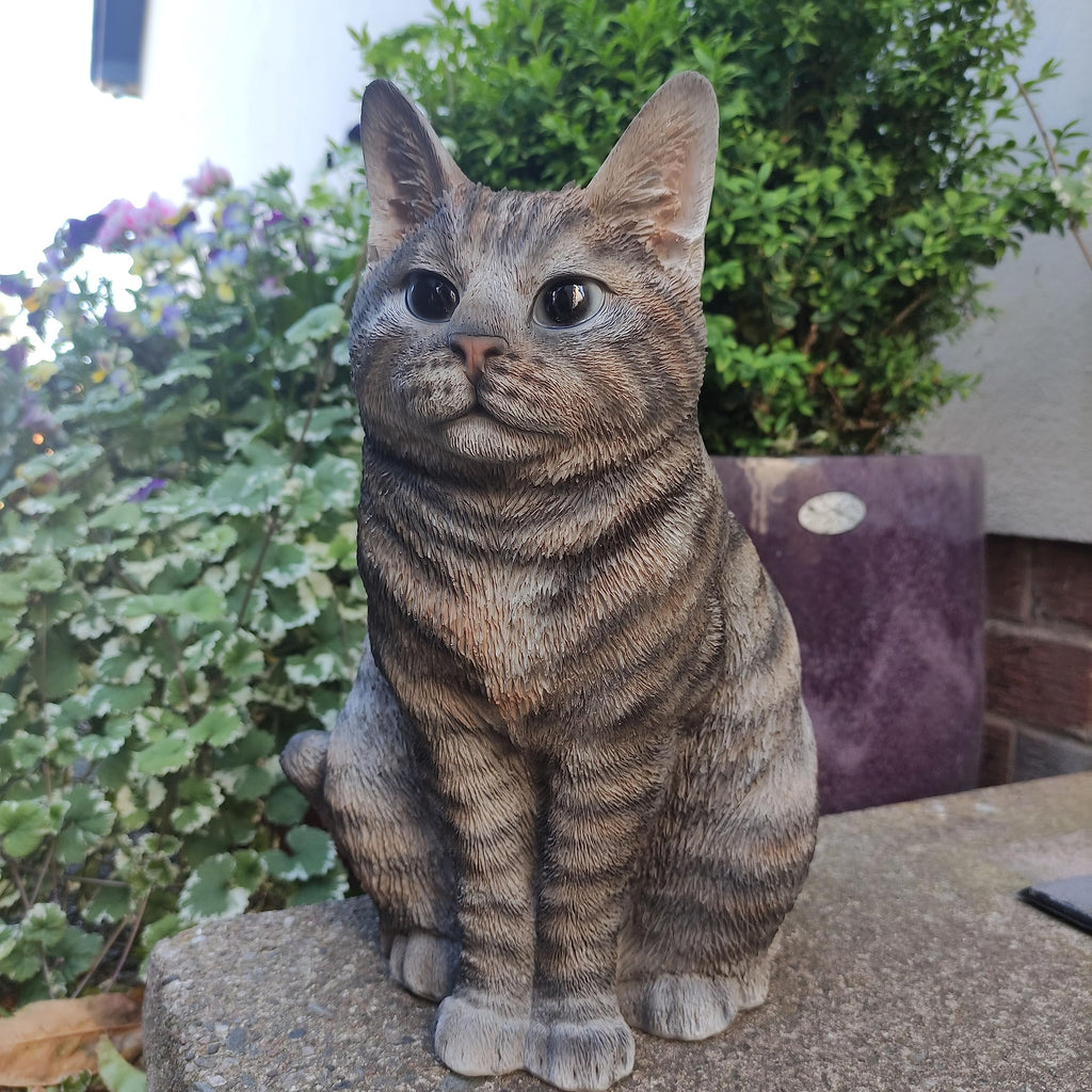Vivid Arts Tabby Sitting Cat Statue – Lifelike Resin Garden Ornament