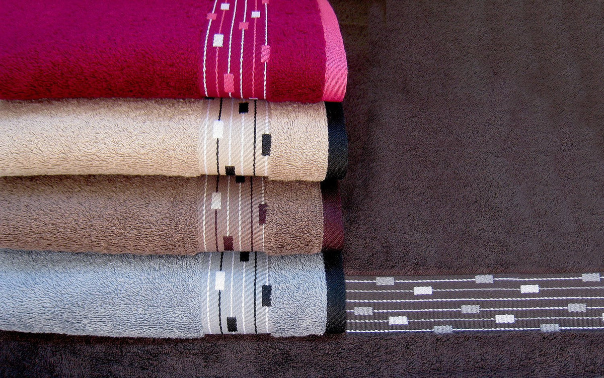 frottana Magic shower towel 67 x 140 cm made of 100% cotton, graphite - image 2