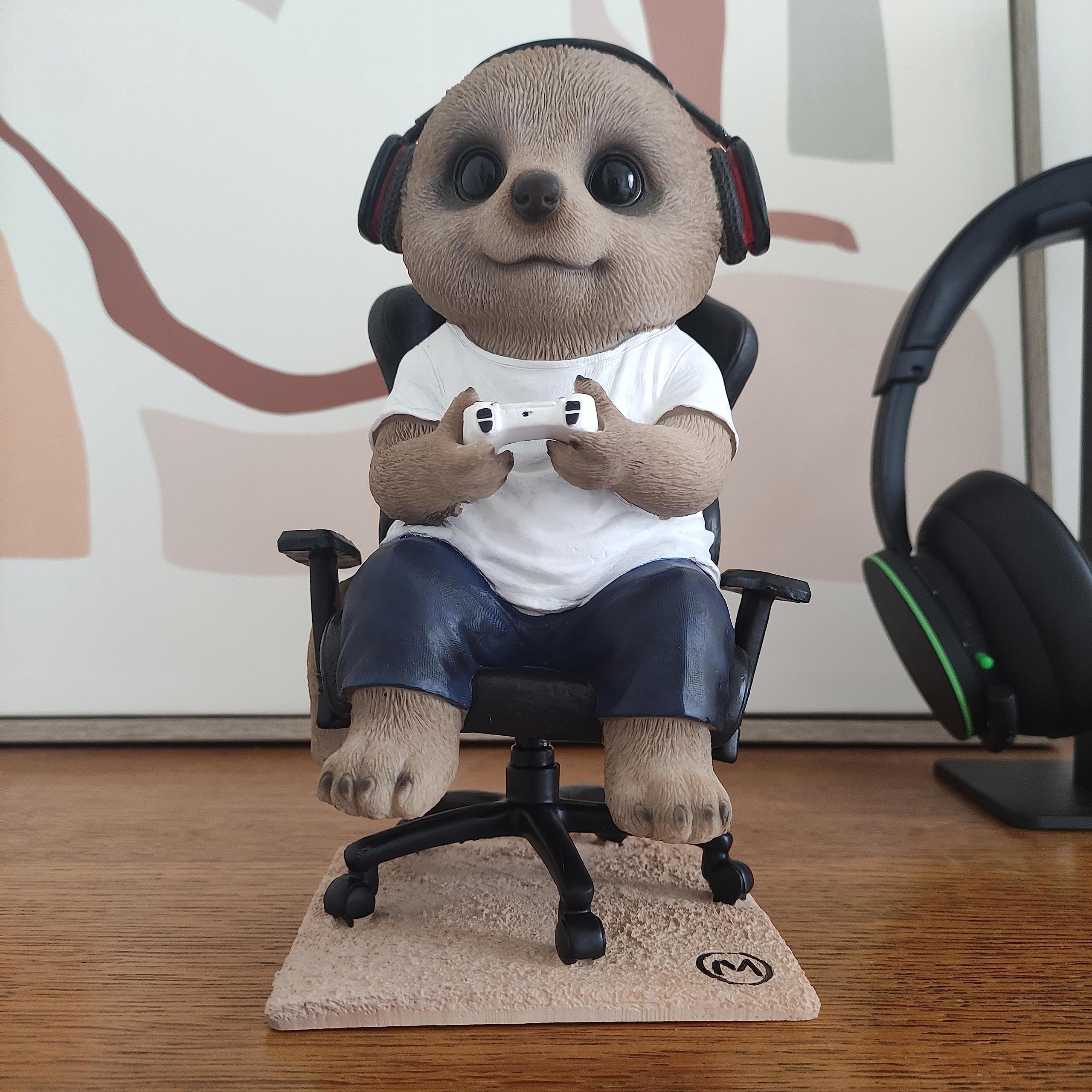 Vivid Arts Gamer Baby Meerkat Garden Ornament | Durable Resin Statue