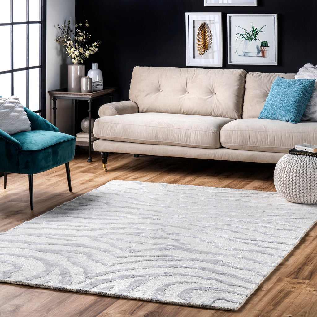 nuLOOM Hand Tufted Zebra Accent Rug | Grey Wool & Viscose, 2' x 3'