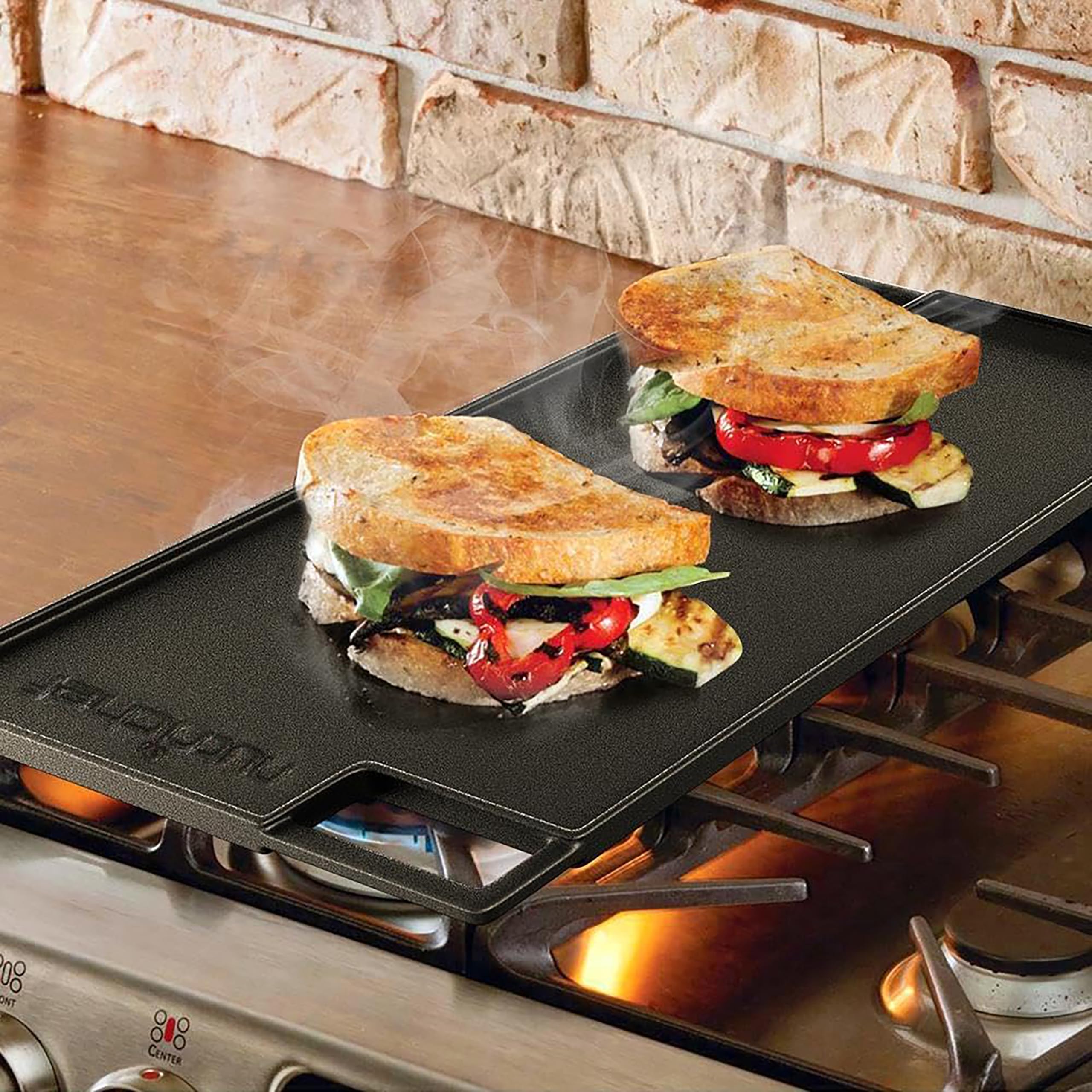 Nutrichef Reversible Cast Iron Grill Plate – 45.7cm Flat & Ridged Griddle Pan