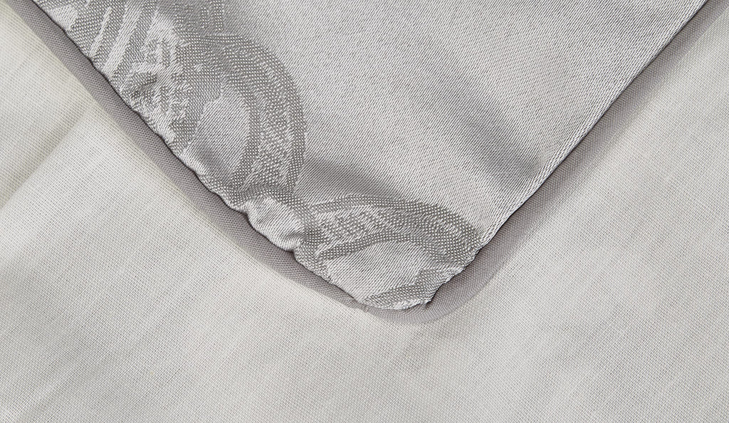 Catherine Lansfield Damask Jacquard Super King Duvet Cover Set - Silver