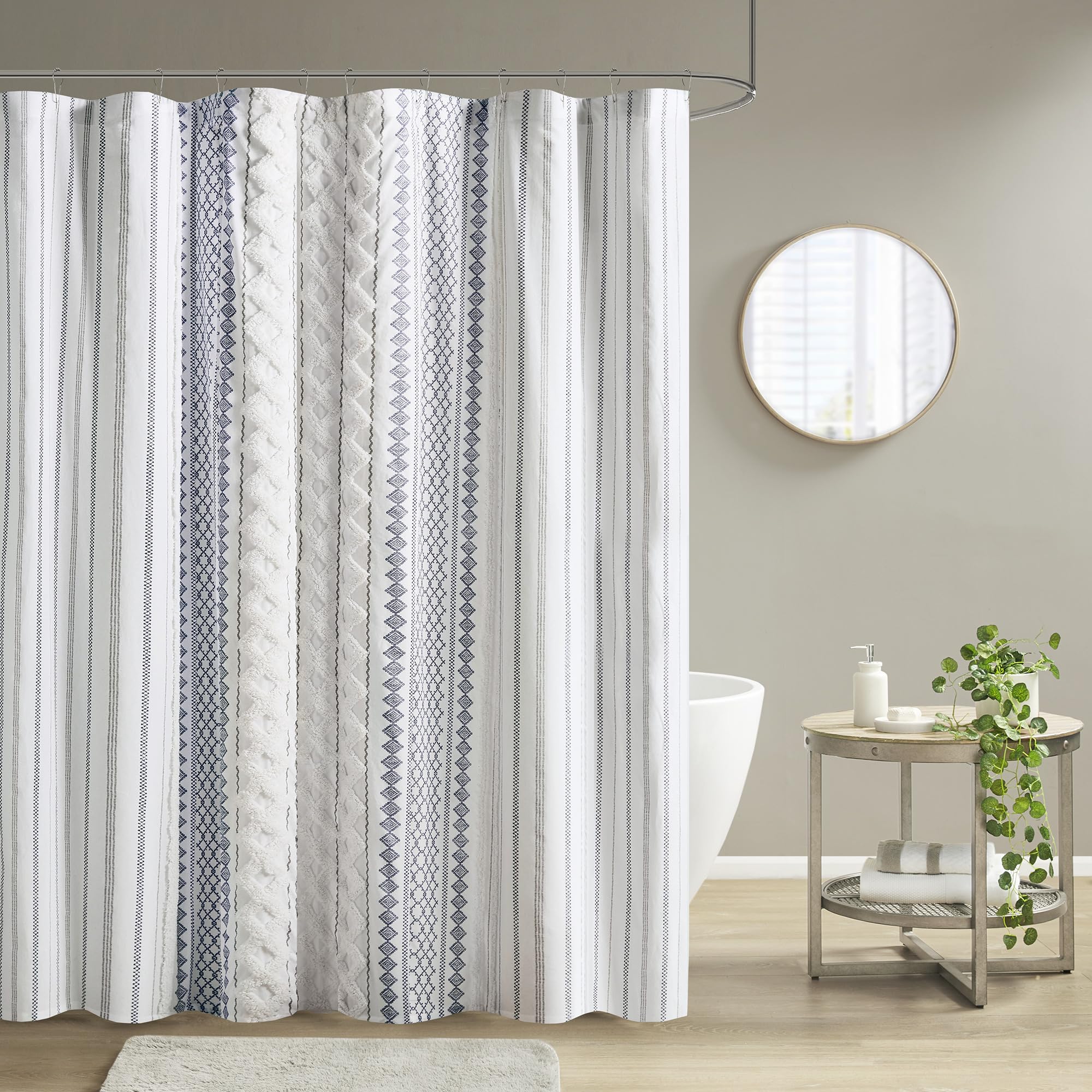 INK+IVY Imani Tufted Chenille Cotton Shower Curtain – White/Navy, 72x72