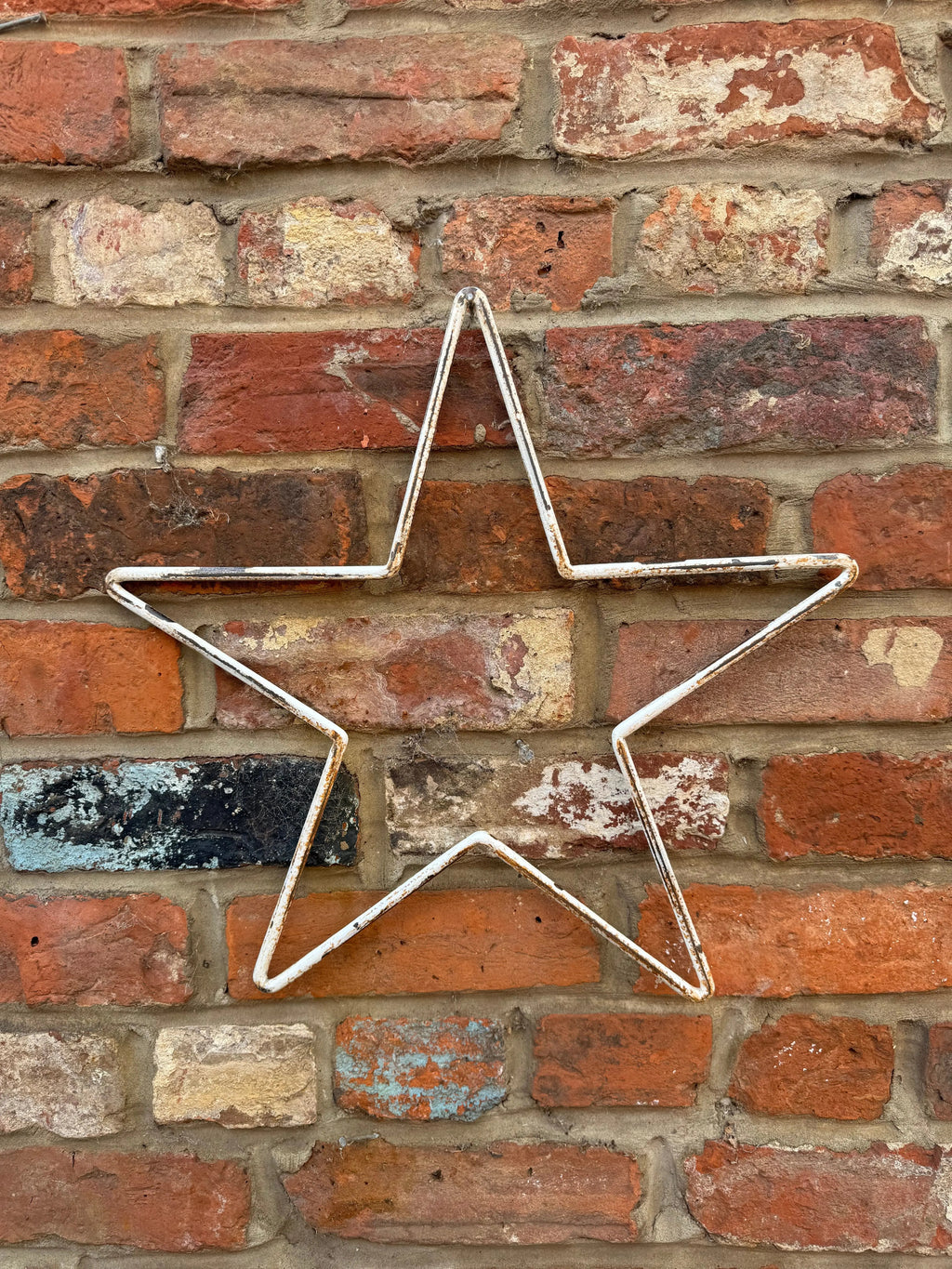 Rustic Metal Stars | Distressed White Steel Garden Wall Art | 44cm