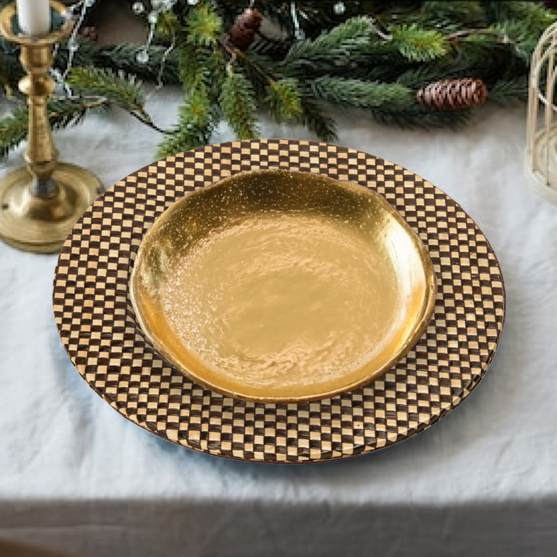 Orsina Pandanus Woven Charger Plate – Black and Natural Coastal Decor