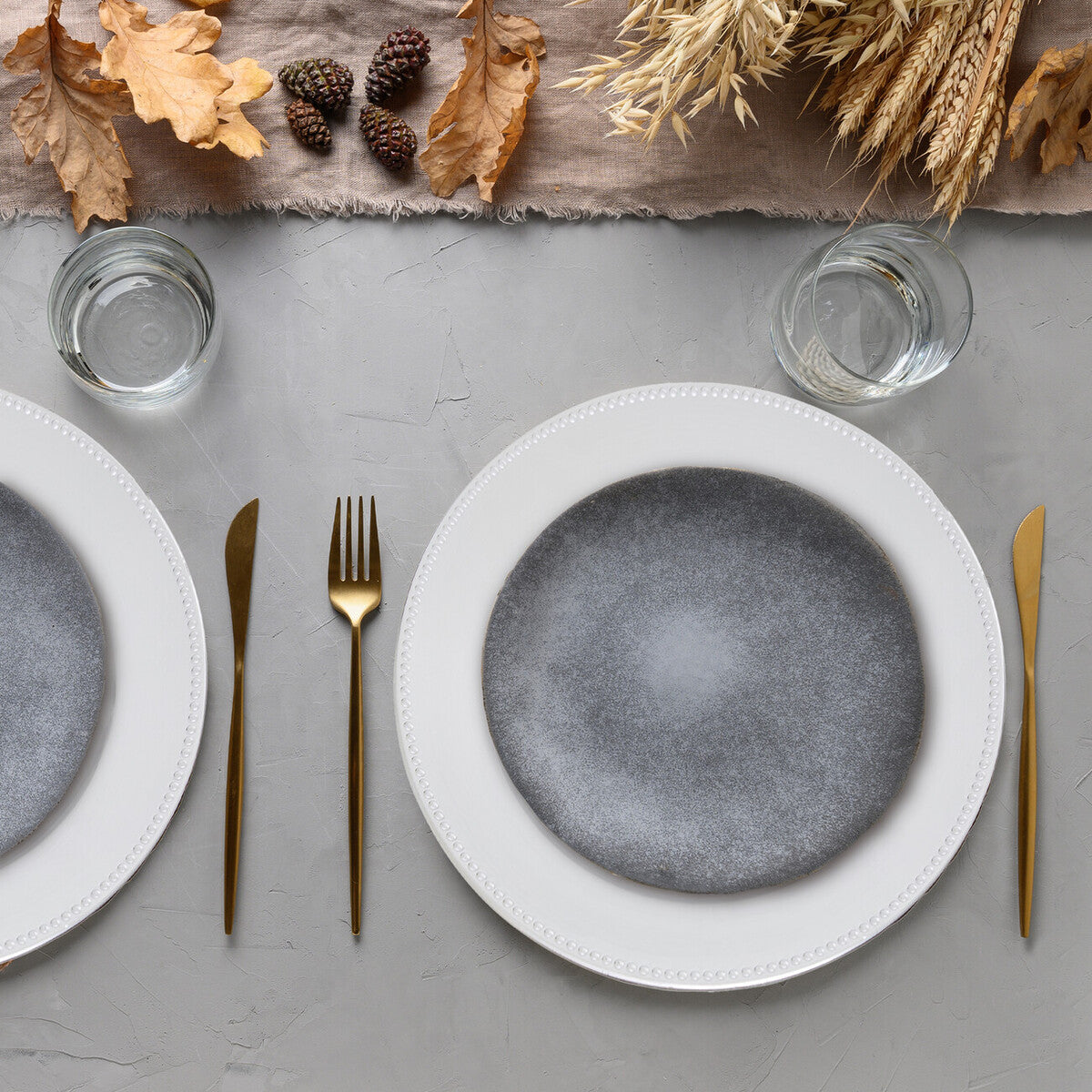 Orsina Silver Dotted Charger Plates – 33cm Modern Dining Set of 4