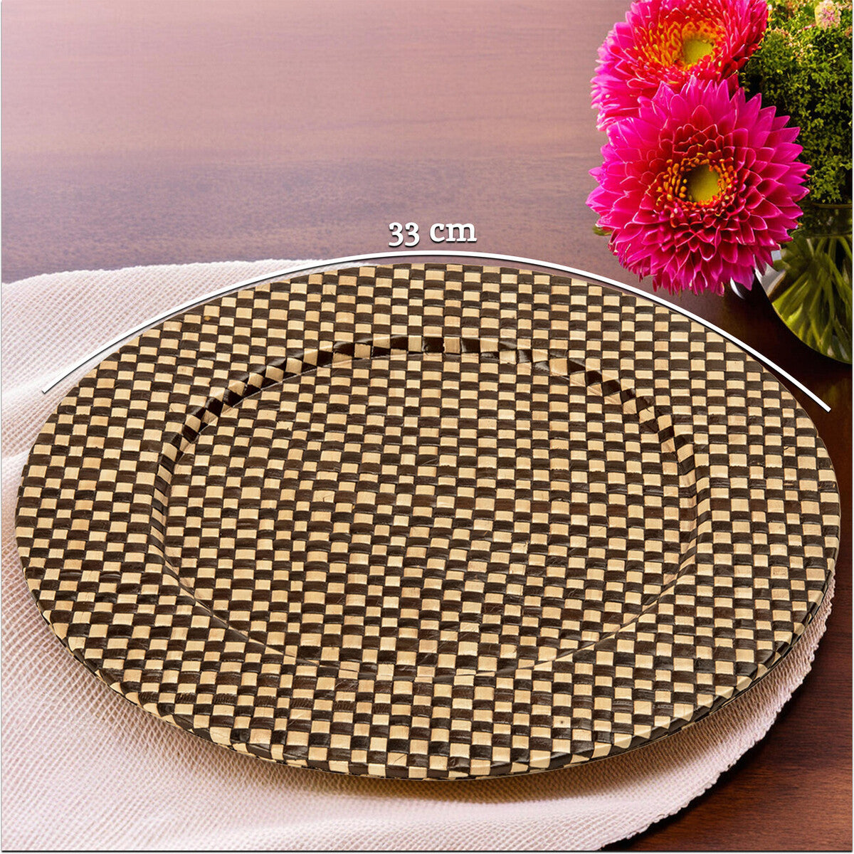 Orsina Pandanus Woven Charger Plates – Black and Natural, 33cm (Set of 4)