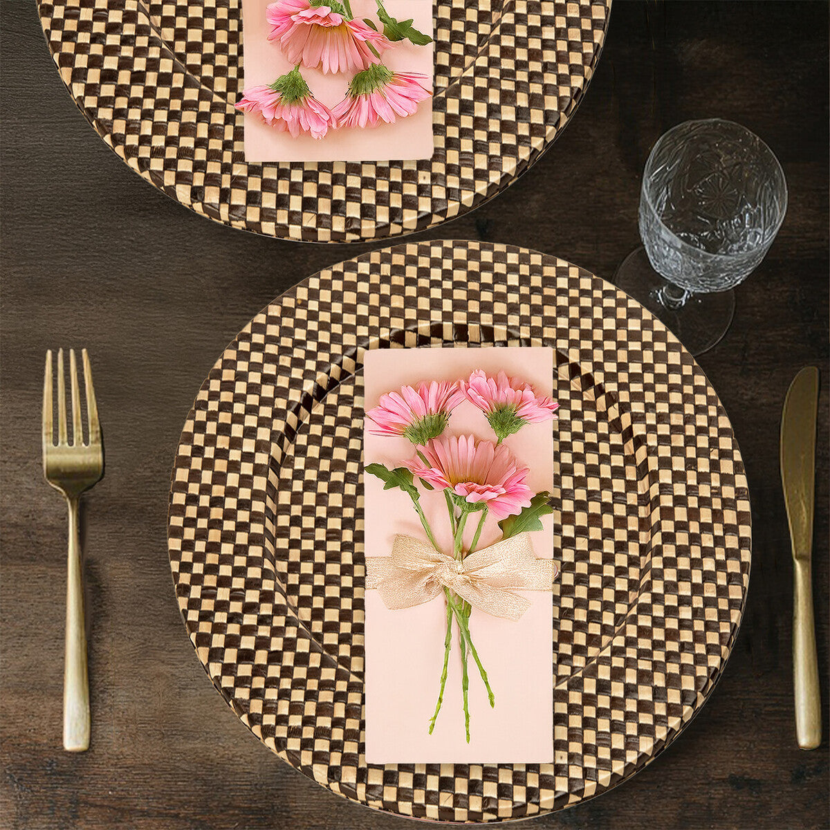 Orsina Pandanus Woven Charger Plates – Black and Natural, 33cm (Set of 4)