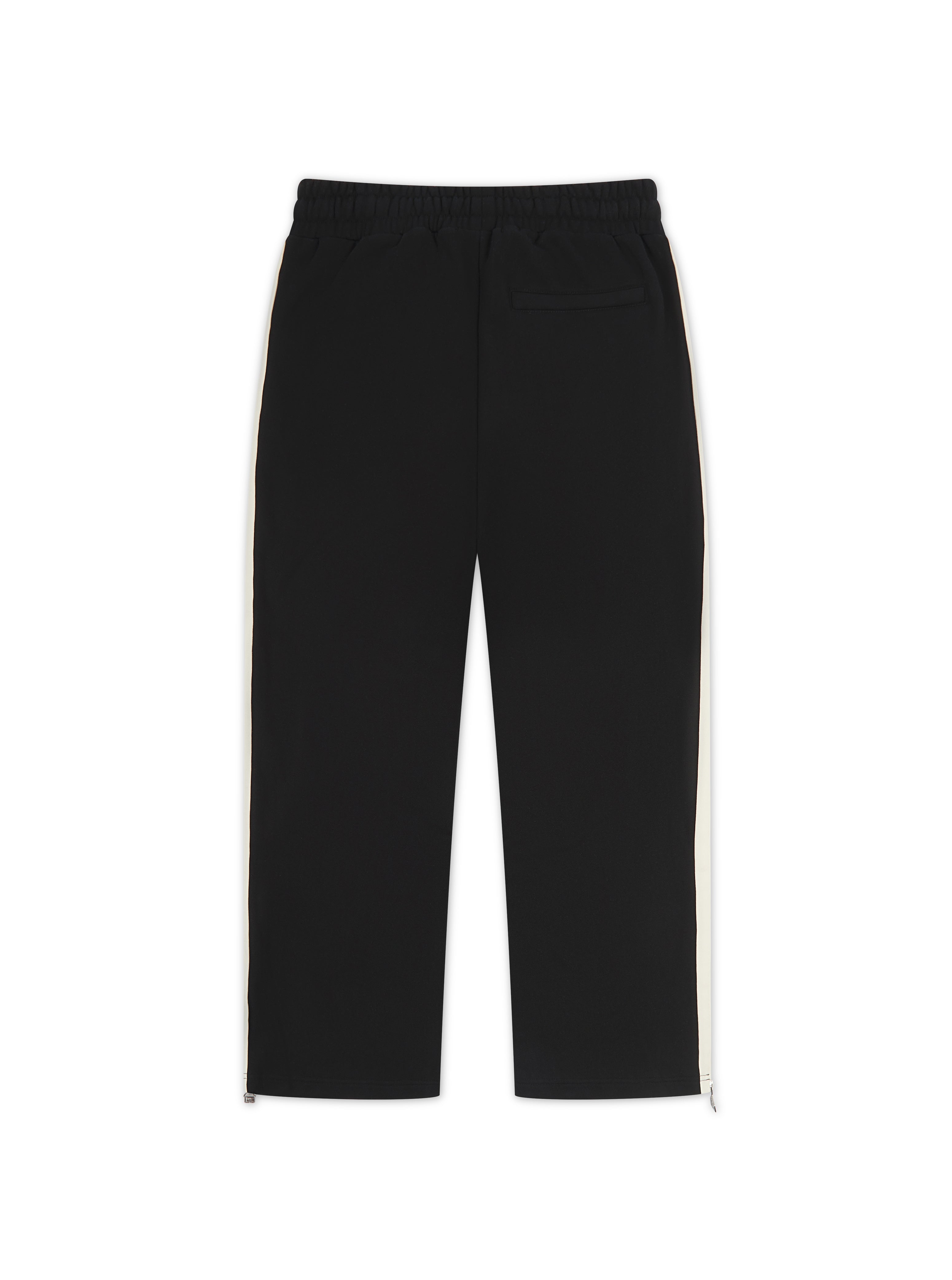 Villager Roots Run Deep Women’s Sweatsuit Set
