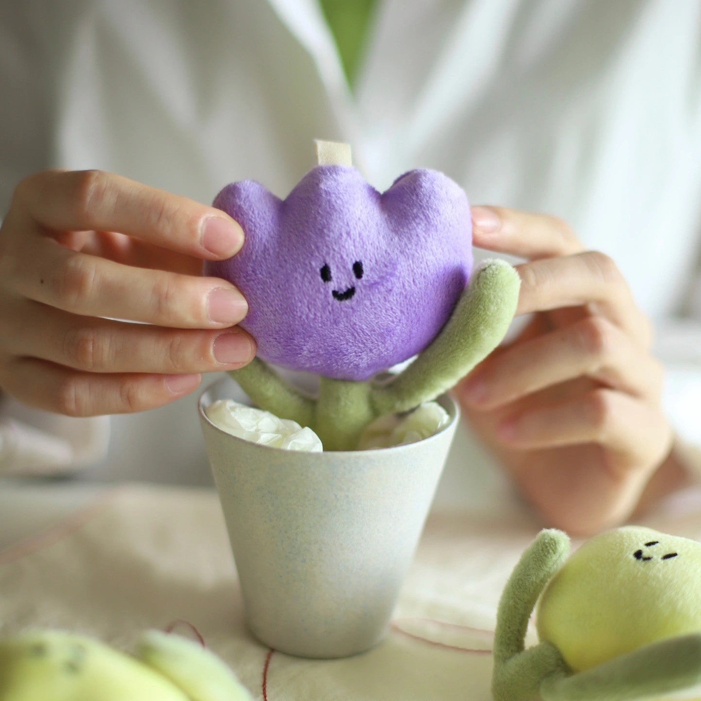 LuLuFun Studio | Plush Tulip Flower Bag Charm - Kawaii Keychain