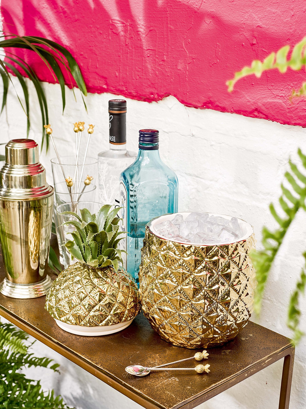 Talking Tables Gold Pineapple Ice Bucket with Lid – Double Walled Dolomite