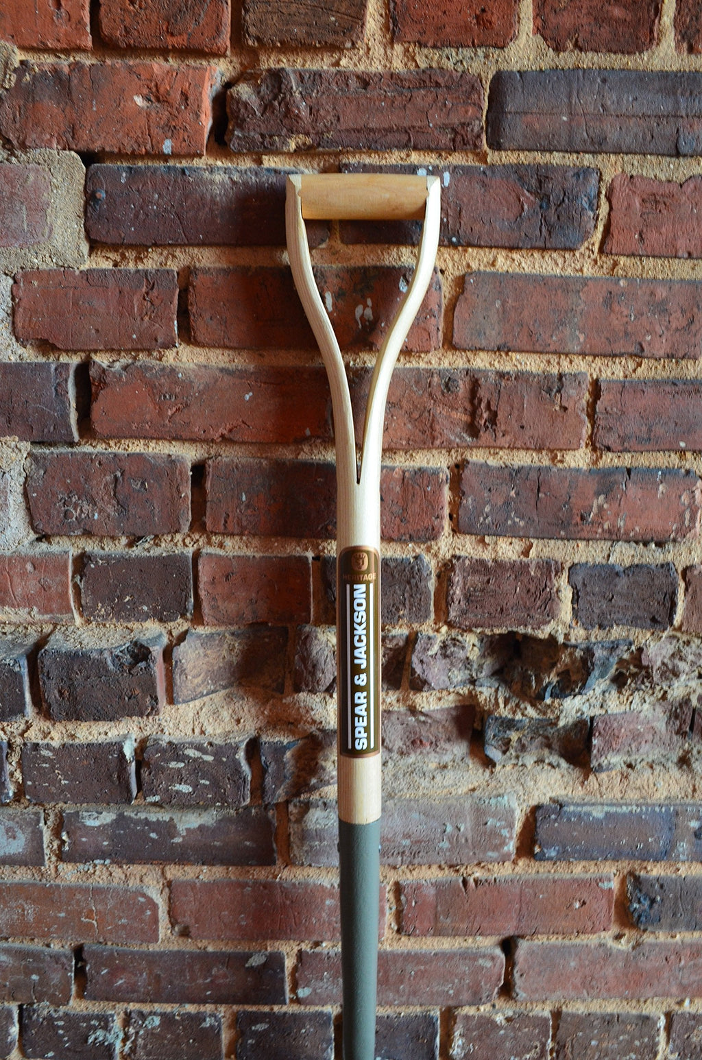 Spear & Jackson Heritage Forged Border Spade – Hardwood Handle