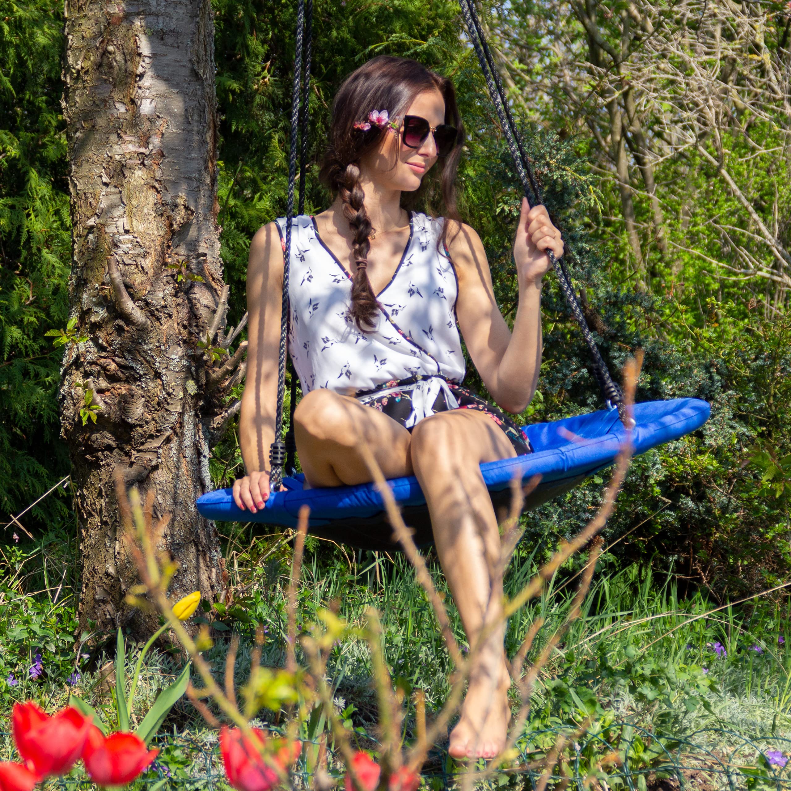 Relaxdays Round Nest Swing – Enclosed Outdoor Plate Swing, Dark Blue