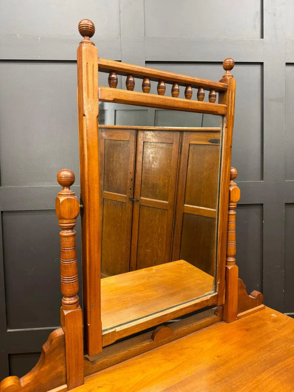 Antique Walnut Chest of Drawers by Maple & Co  Edwardian Dressing Table