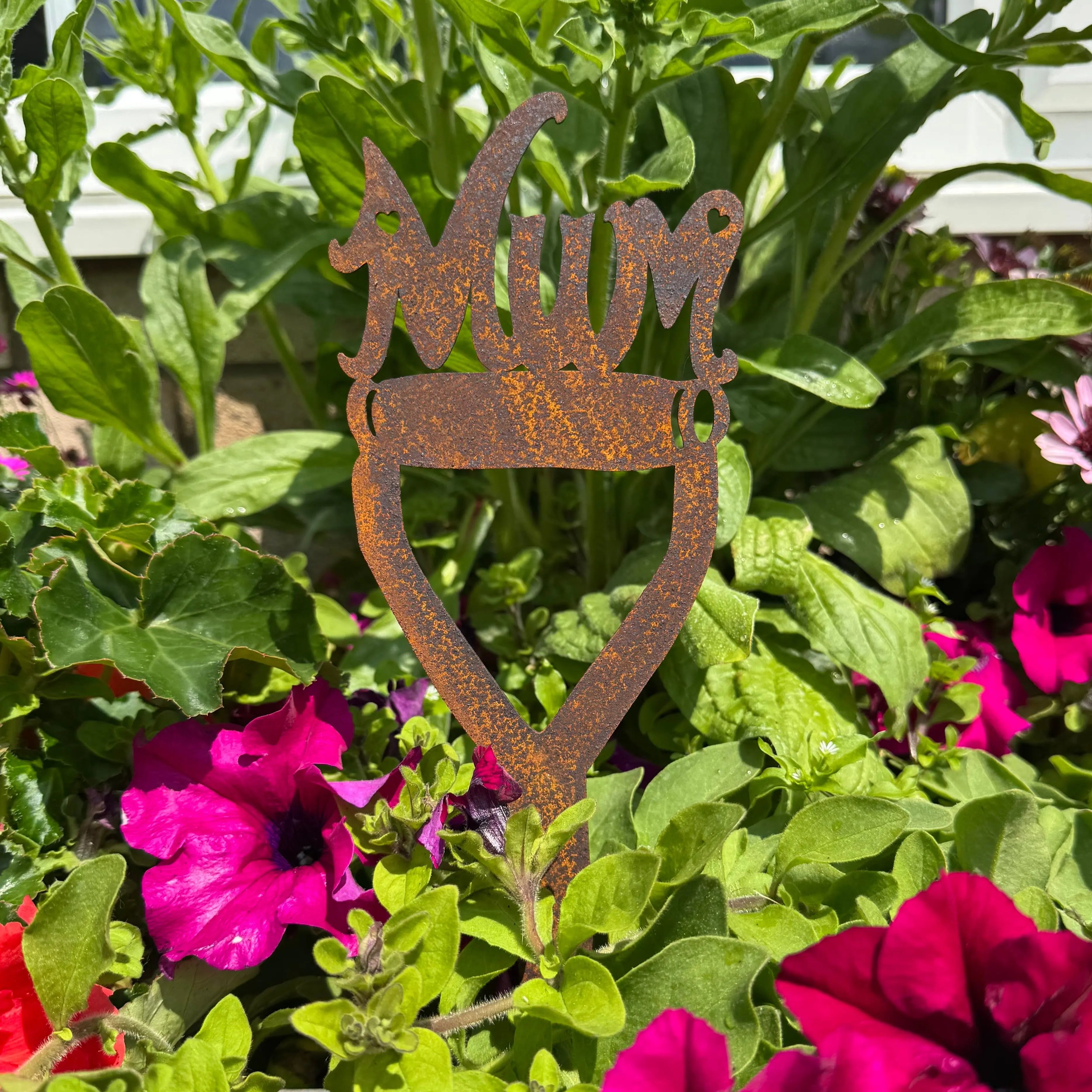 Rusty Metal Mum on a Spade Garden Decoration | Rustic Warehouse Norfolk