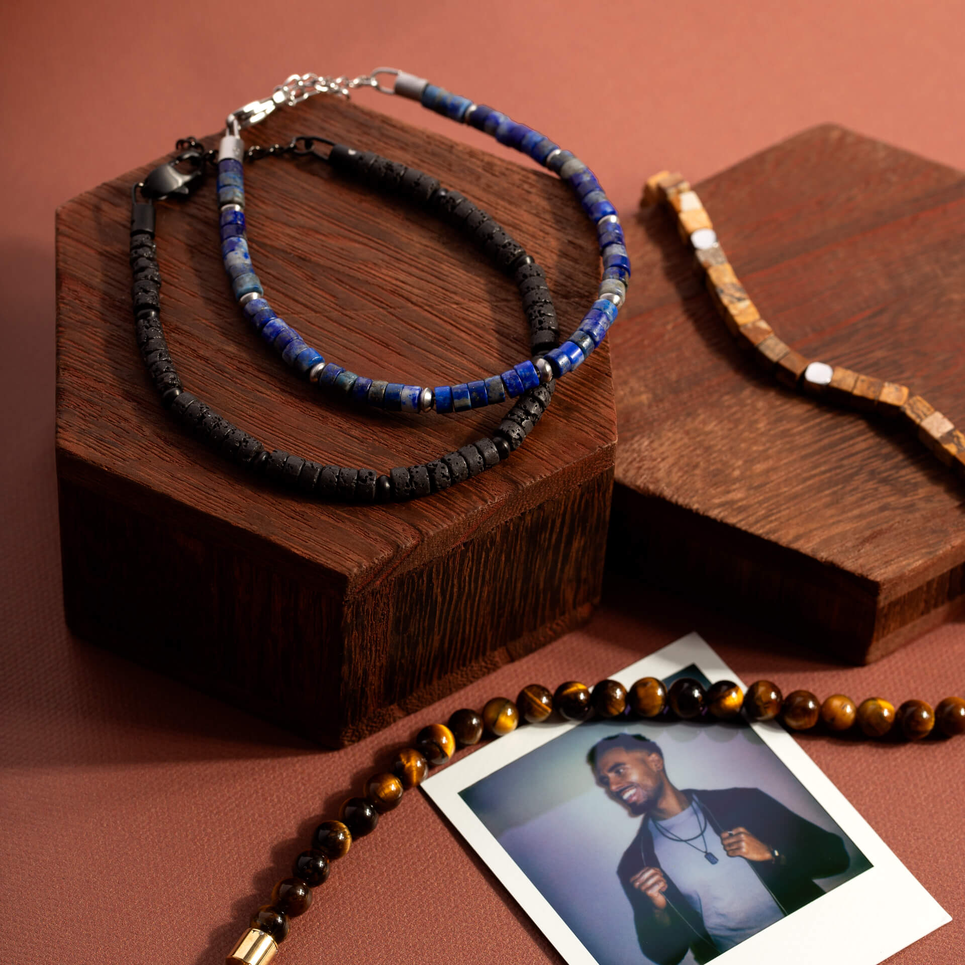 Gecko Jewellery Blue Lapis Beaded Bracelet with Stainless Steel Accents