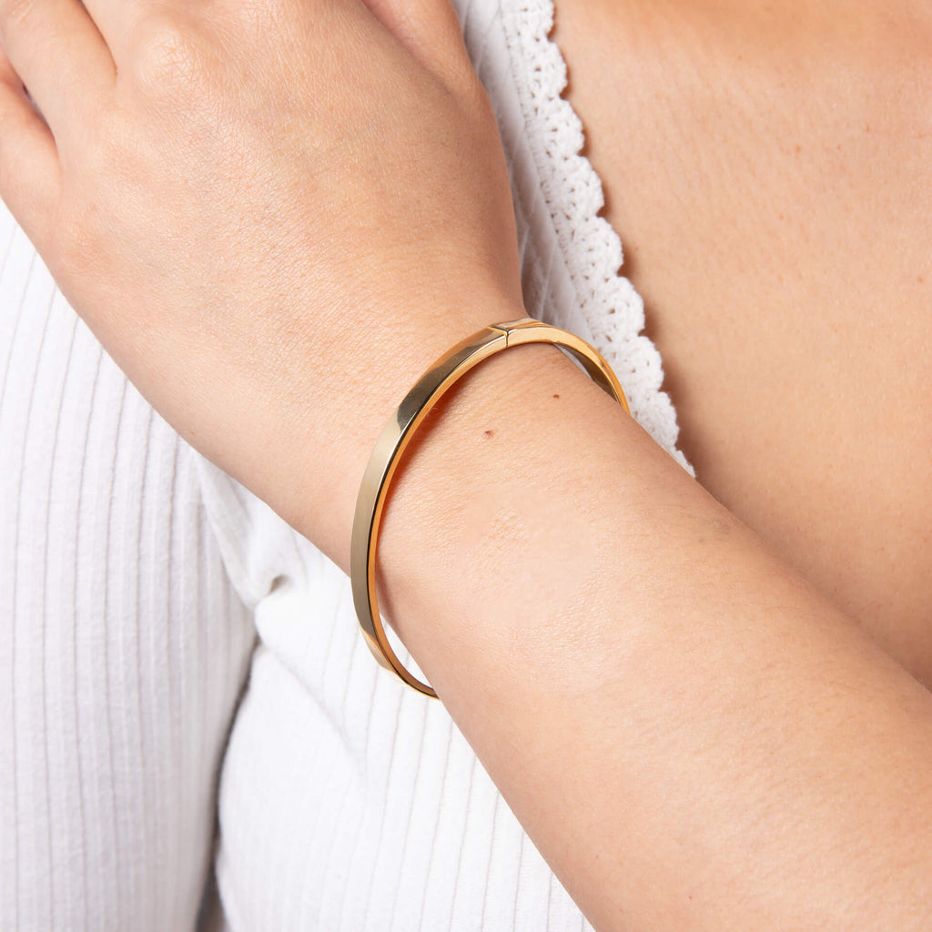 Gecko Jewellery Plain Hinged Bangle – Recycled Sterling Silver