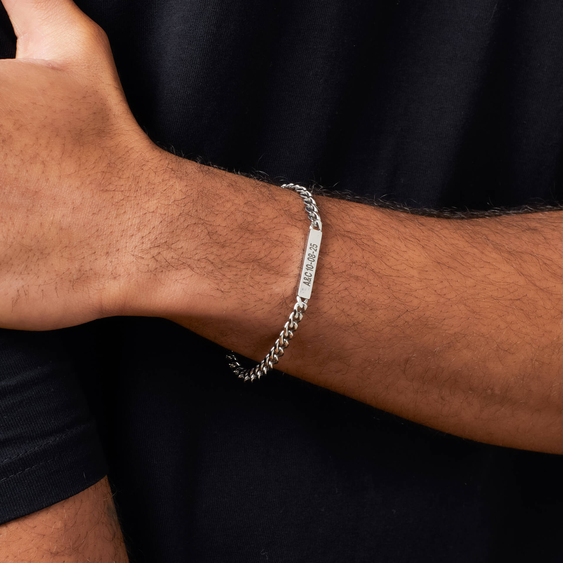 Gecko Jewellery Engravable ID Bar Chain Bracelet in Yellow Gold Plate