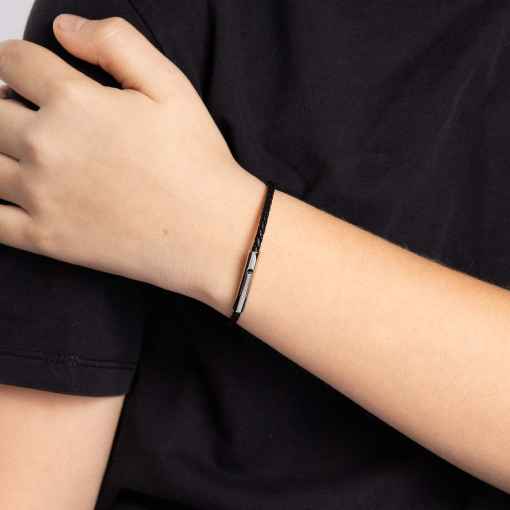 Gecko Jewellery Smaller Fit Braided Leather Bracelet with Metal Clasp