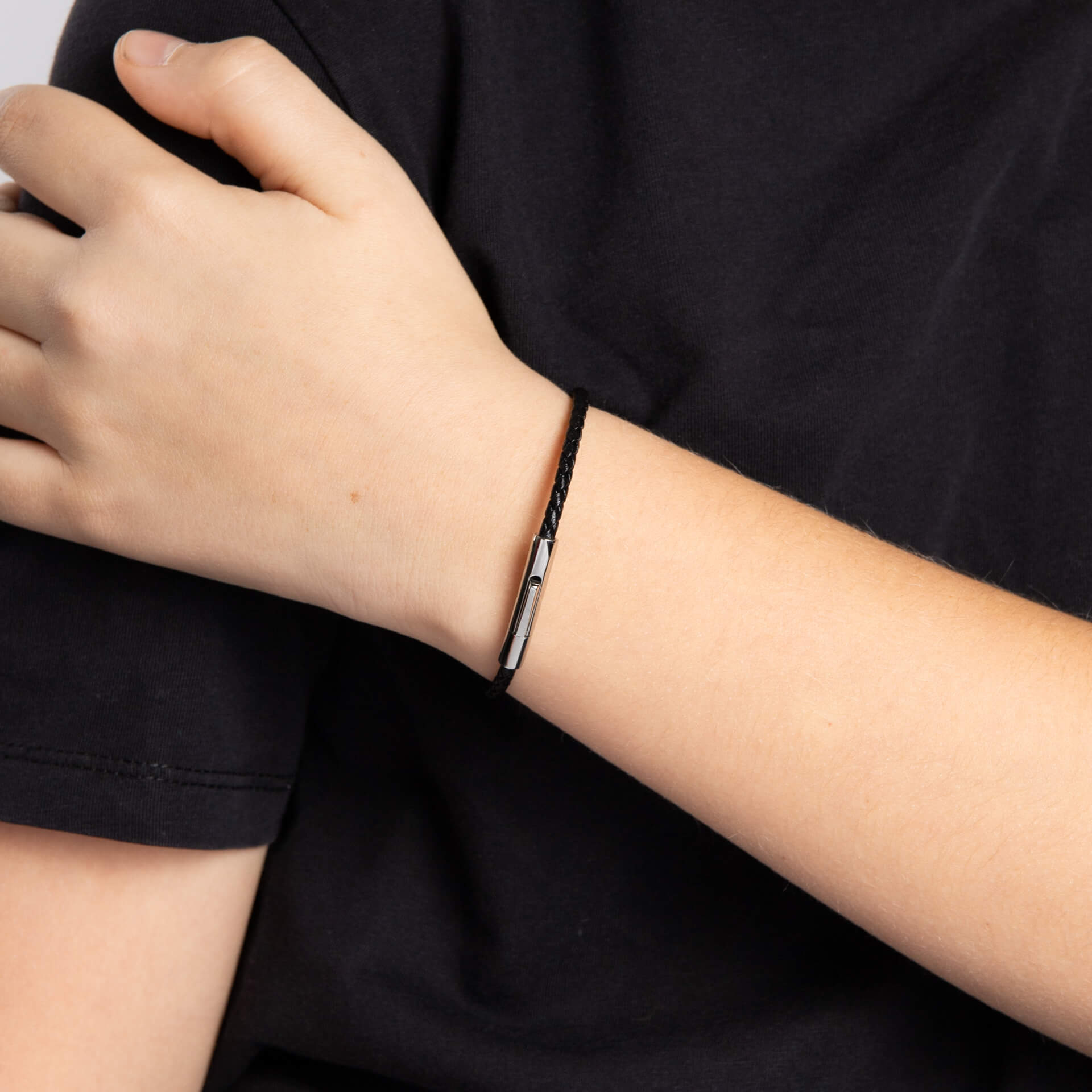 Gecko Jewellery Smaller Fit Braided Leather Bracelet with Metal Clasp