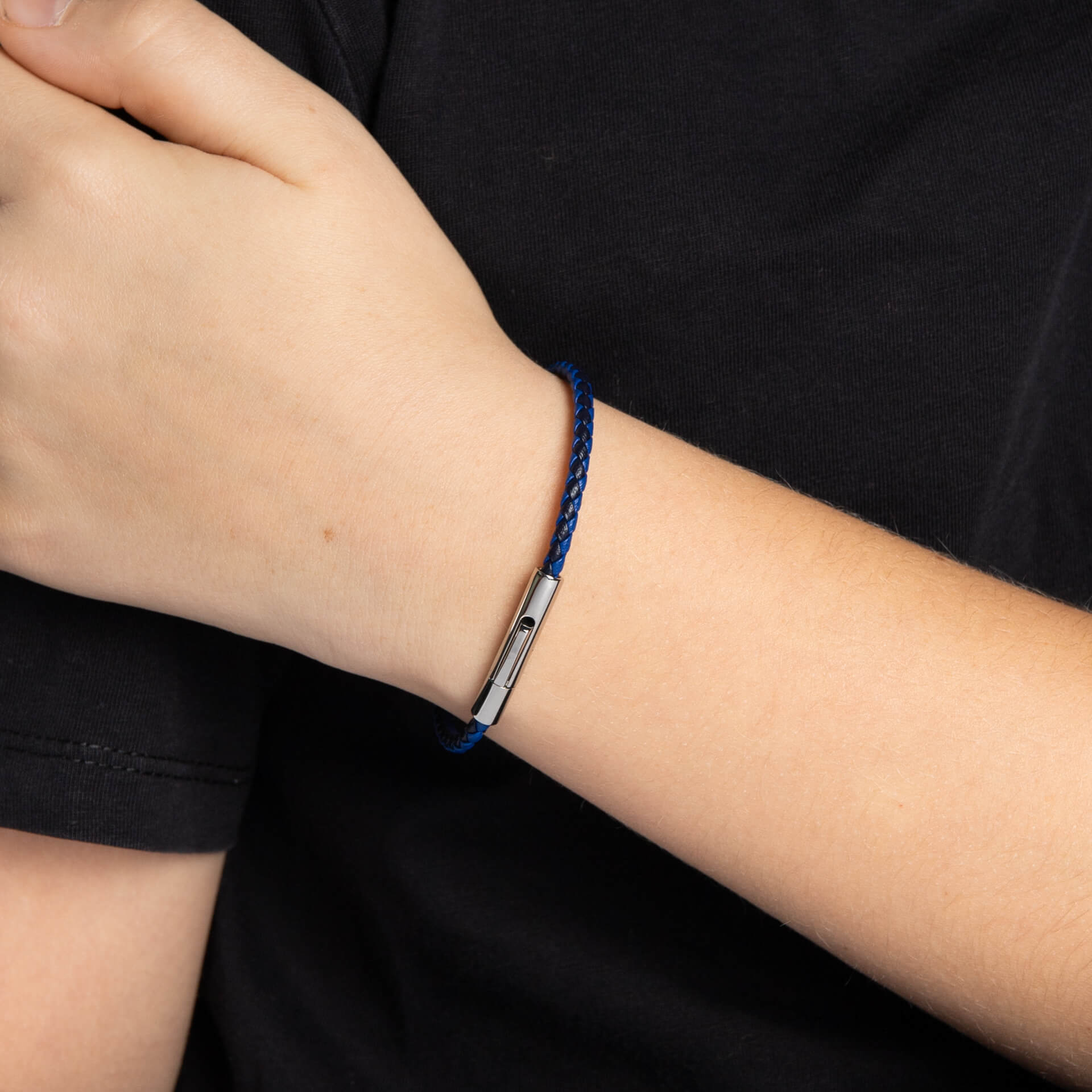 Gecko Jewellery Smaller Fit Braided Leather Bracelet with Metal Clasp