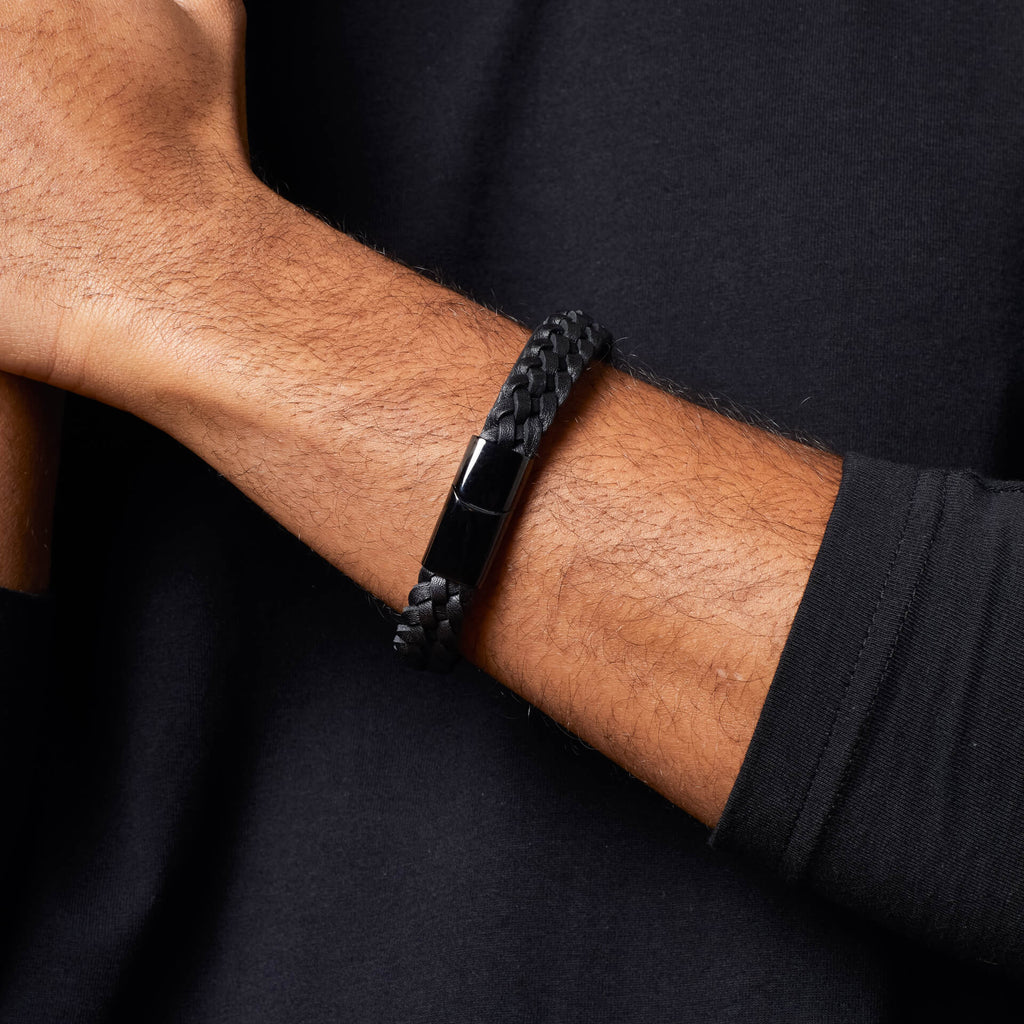 Gecko Jewellery Black Braided Leather Bracelet – Minimalist Design