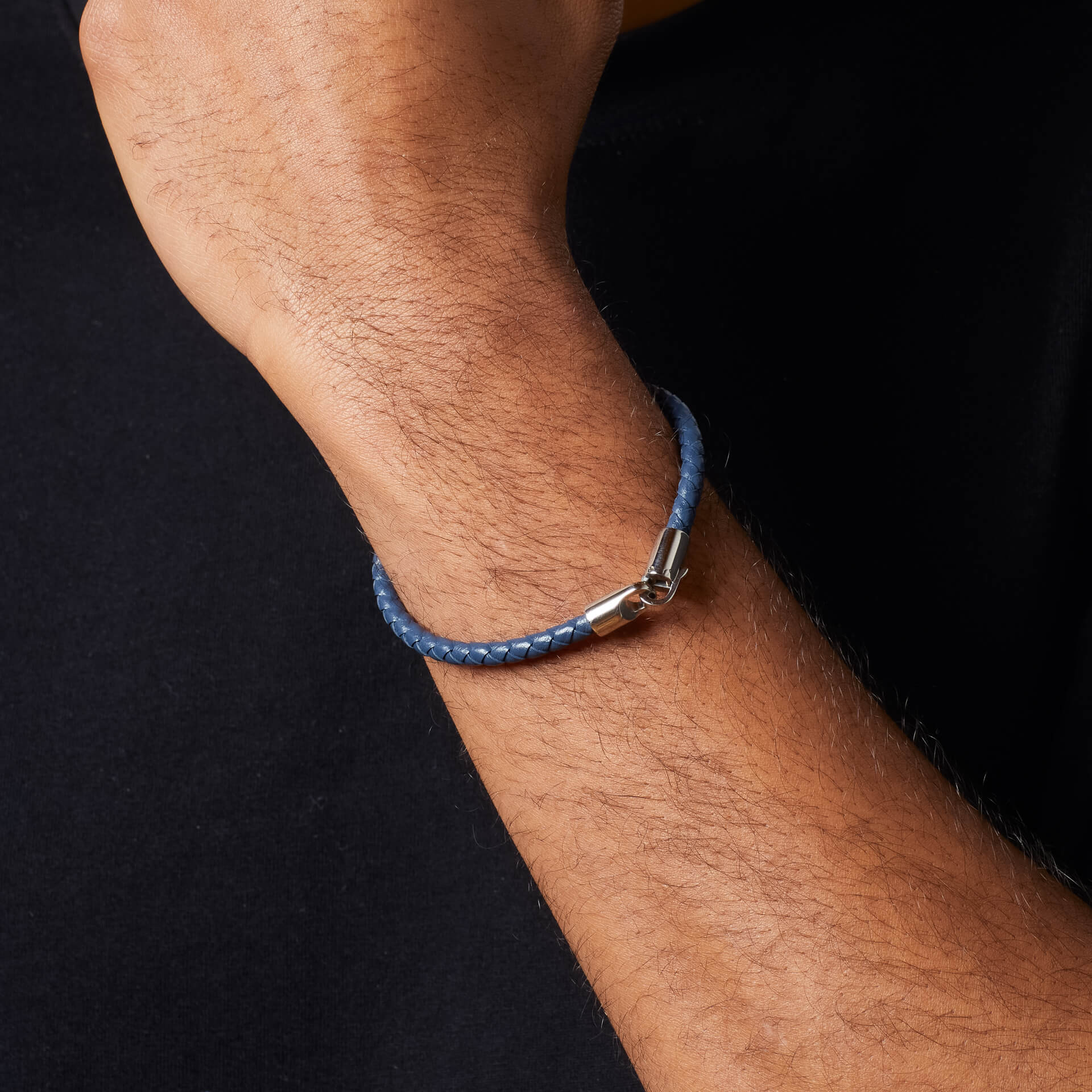 Gecko Jewellery Braided Leather Bracelet with Polished Metal Hook Clasp