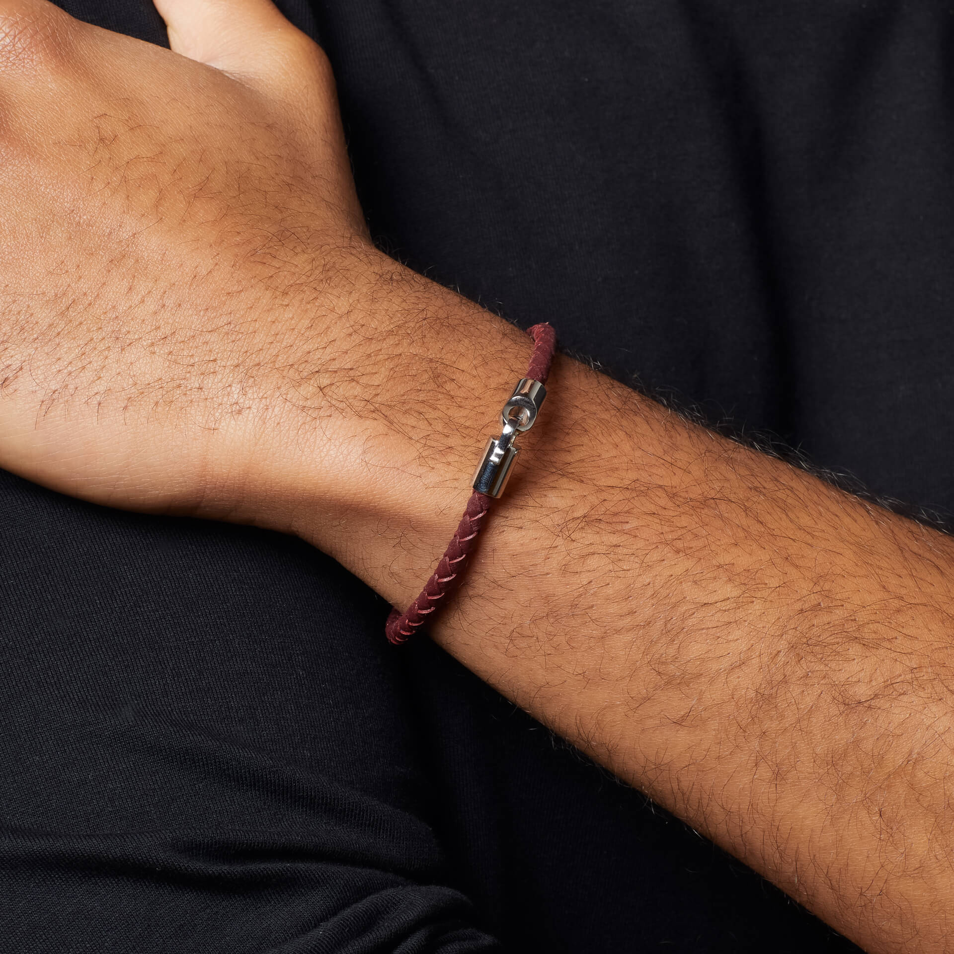 Gecko Jewellery Braided Leather Bracelet with Polished Metal Hook Clasp