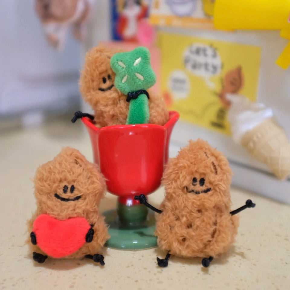 Mini Peanut Plush Keychain – Cute Smiling Bag Charm by Fickle Plan