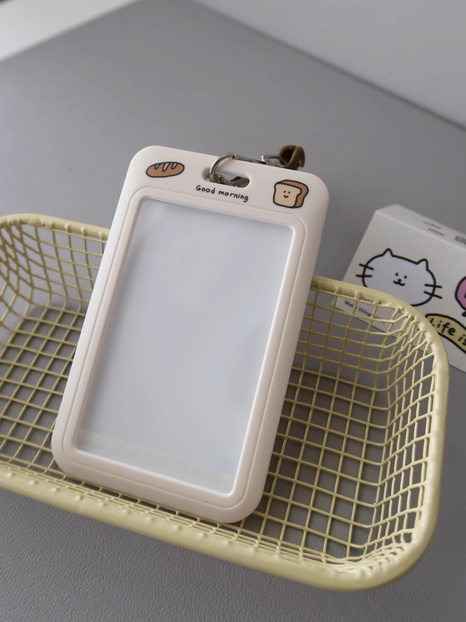 LuLuFun Studio Kitty ID Card Protector – Durable Plastic Badge Holder