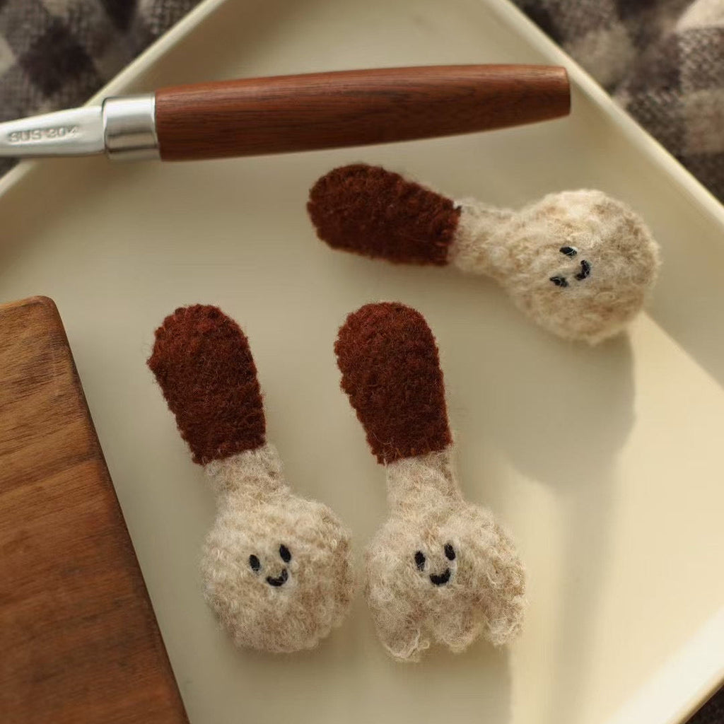 Woollen Brooch – Handcrafted Spoon and Fork Pin by LuLuFun Studio