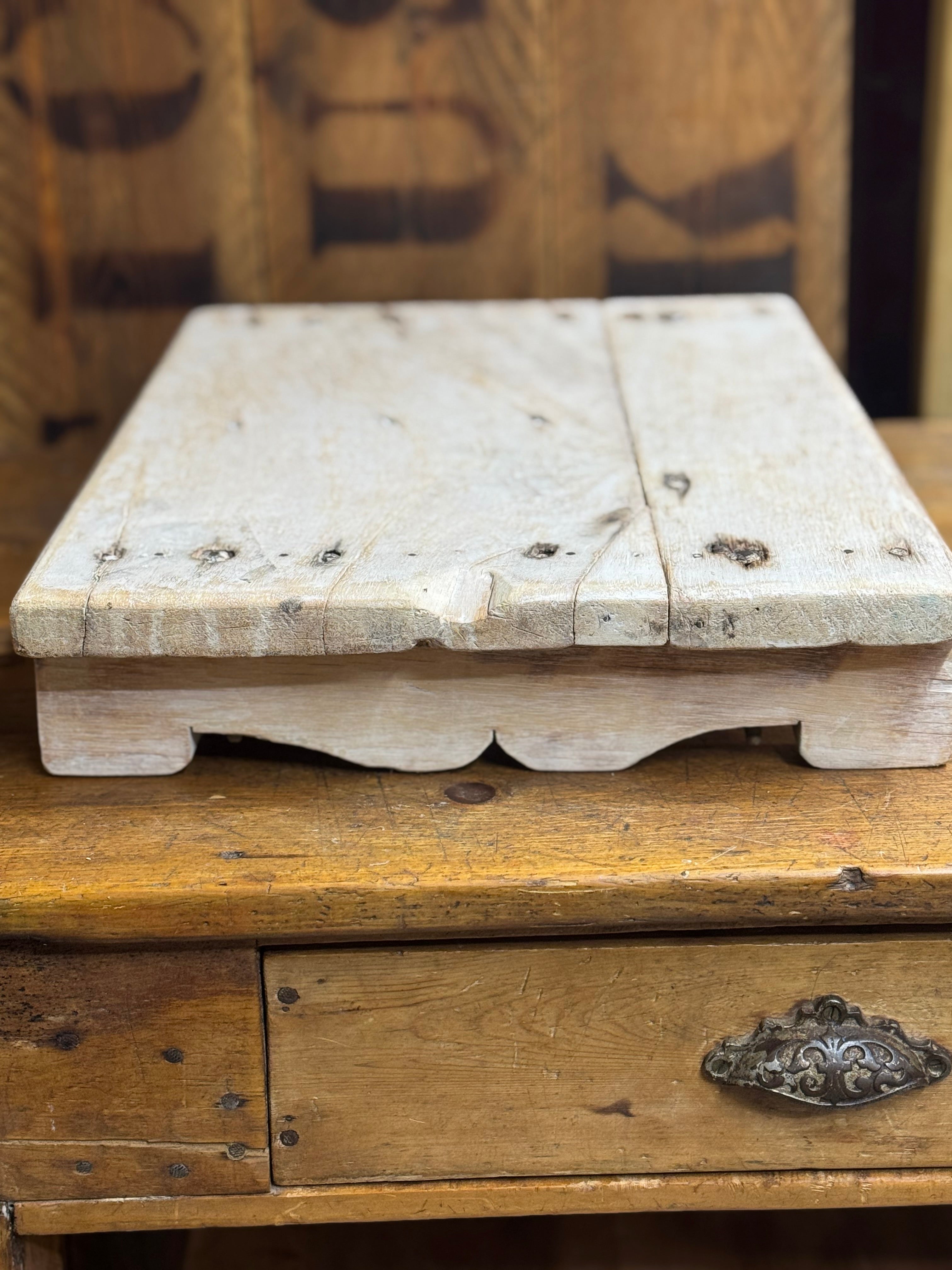 Rustic Warehouse Norfolk Handmade Wooden Pata Board Charcuterie Platter