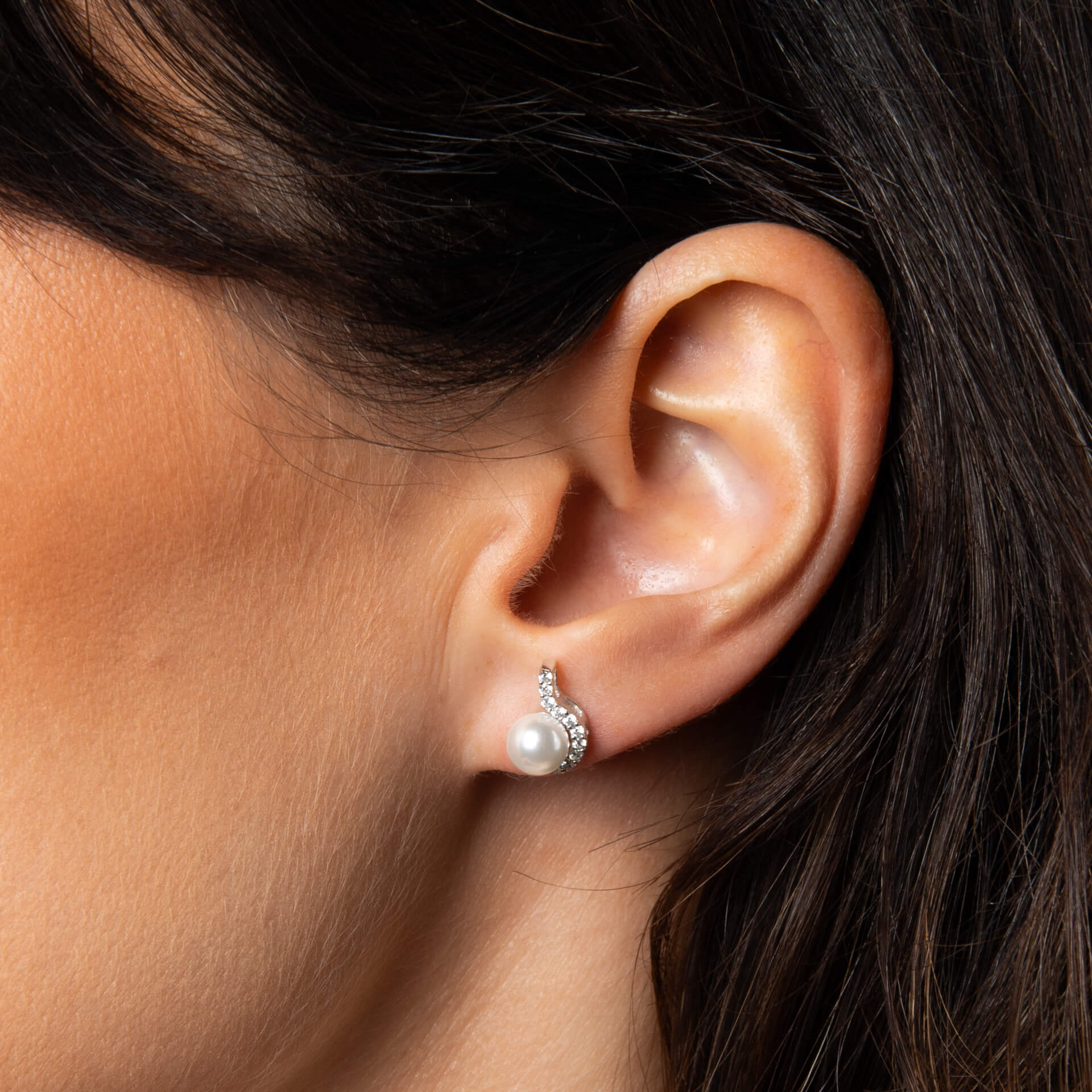 Gecko Jewellery Half Halo Pearl Stud Earrings in Sterling Silver
