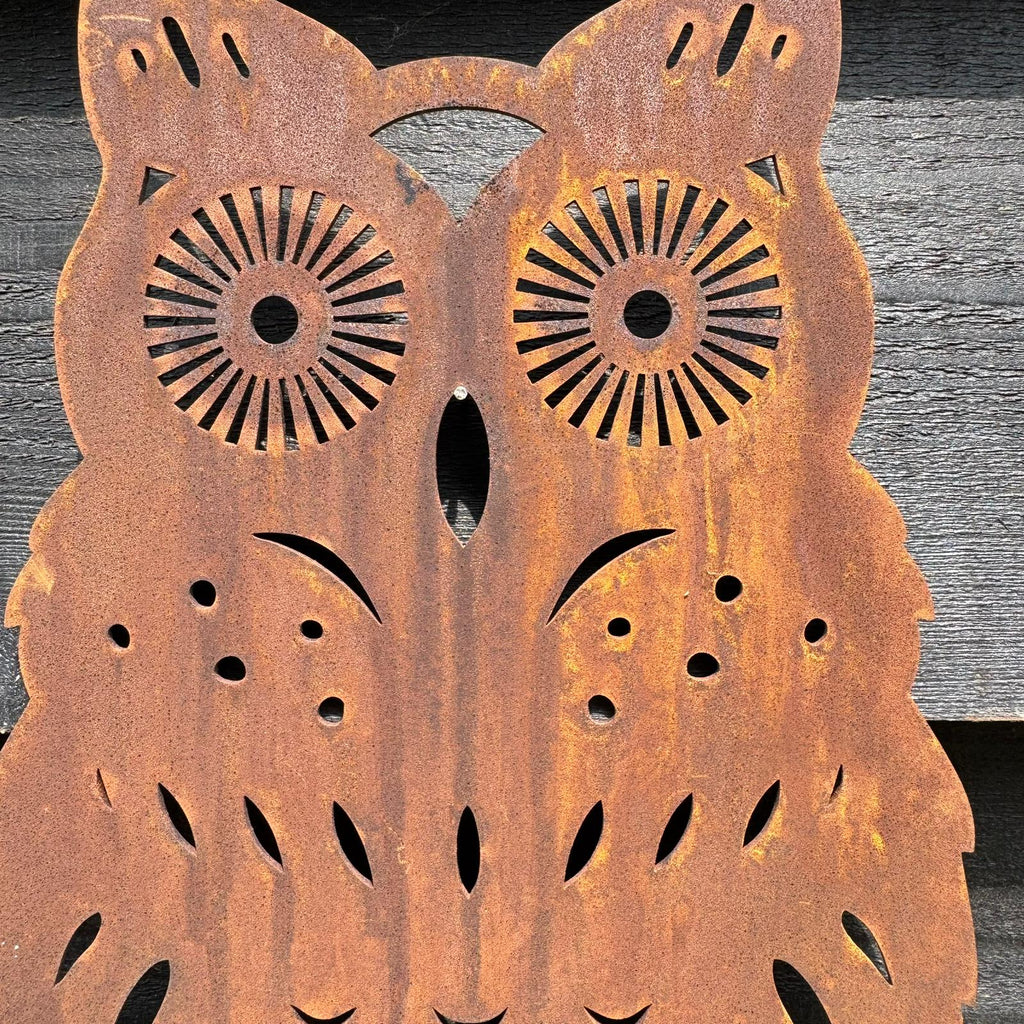 Rustic Metal Owl Garden Ornament – 35cm Steel Outdoor Sculpture