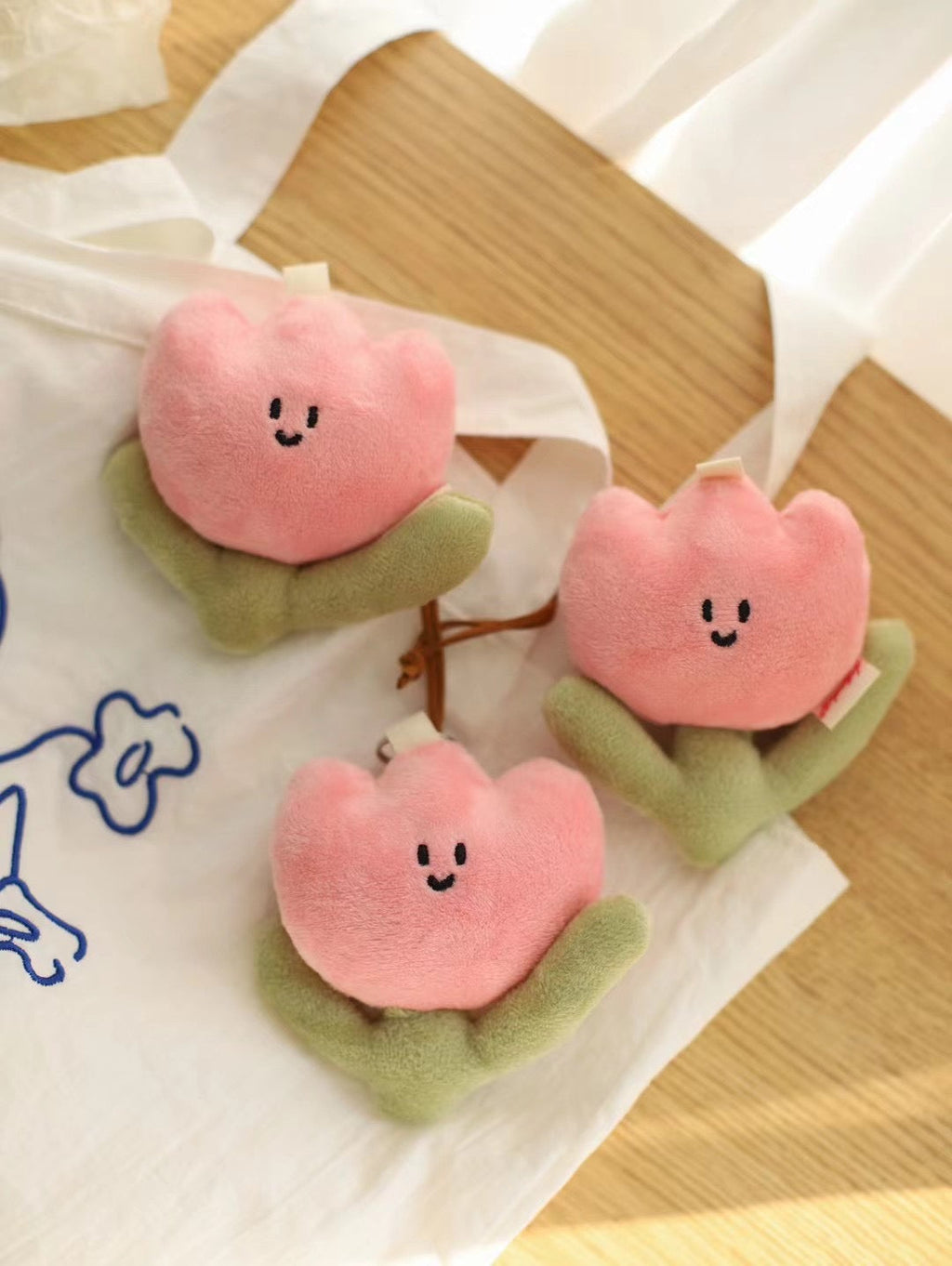 LuLuFun Studio | Plush Tulip Flower Bag Charm - Kawaii Keychain