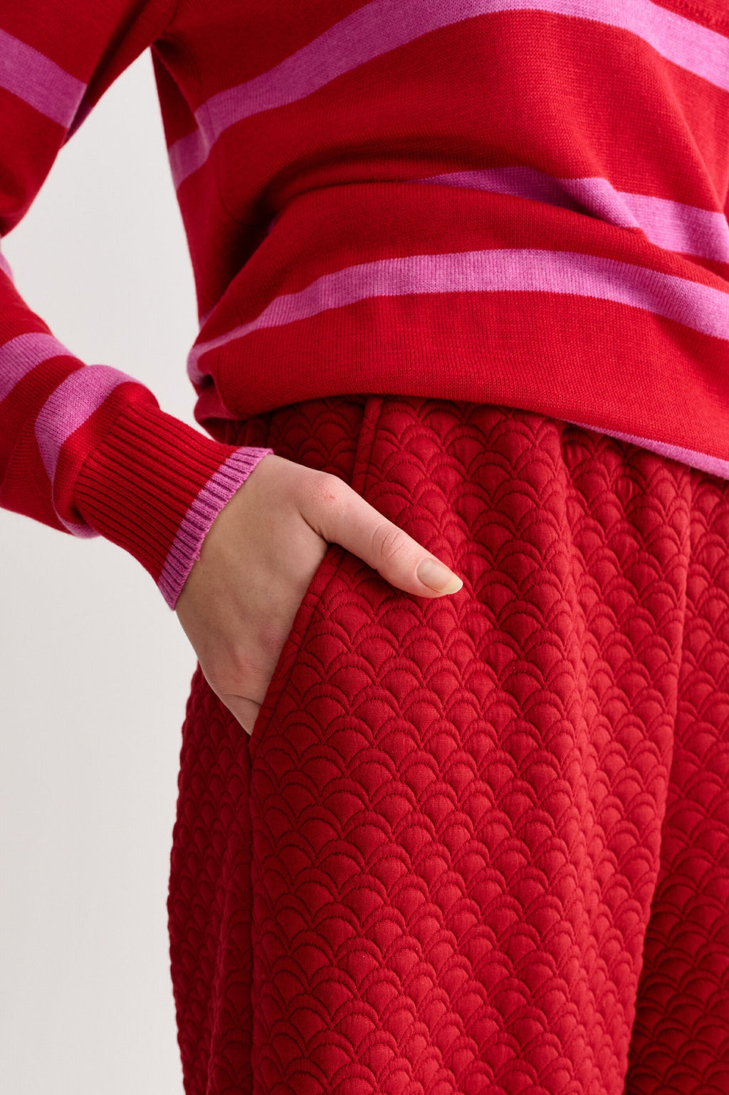Flory Scallop Quilt Wide Leg Trouser - Wine Red
