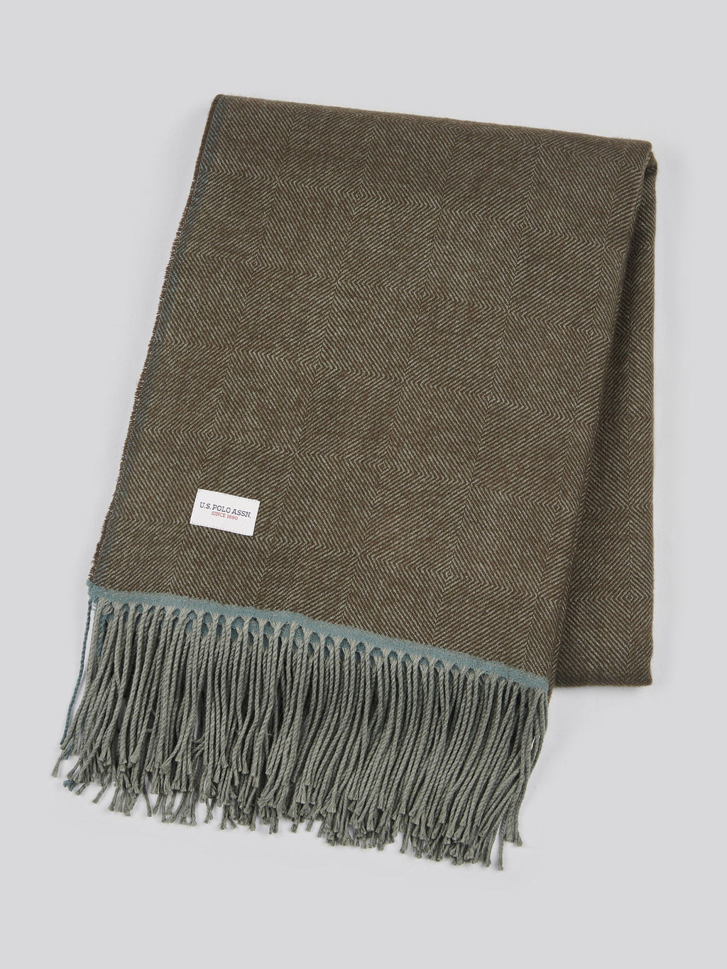 Luxurious Herringbone Boxed Throw in Desert Palm